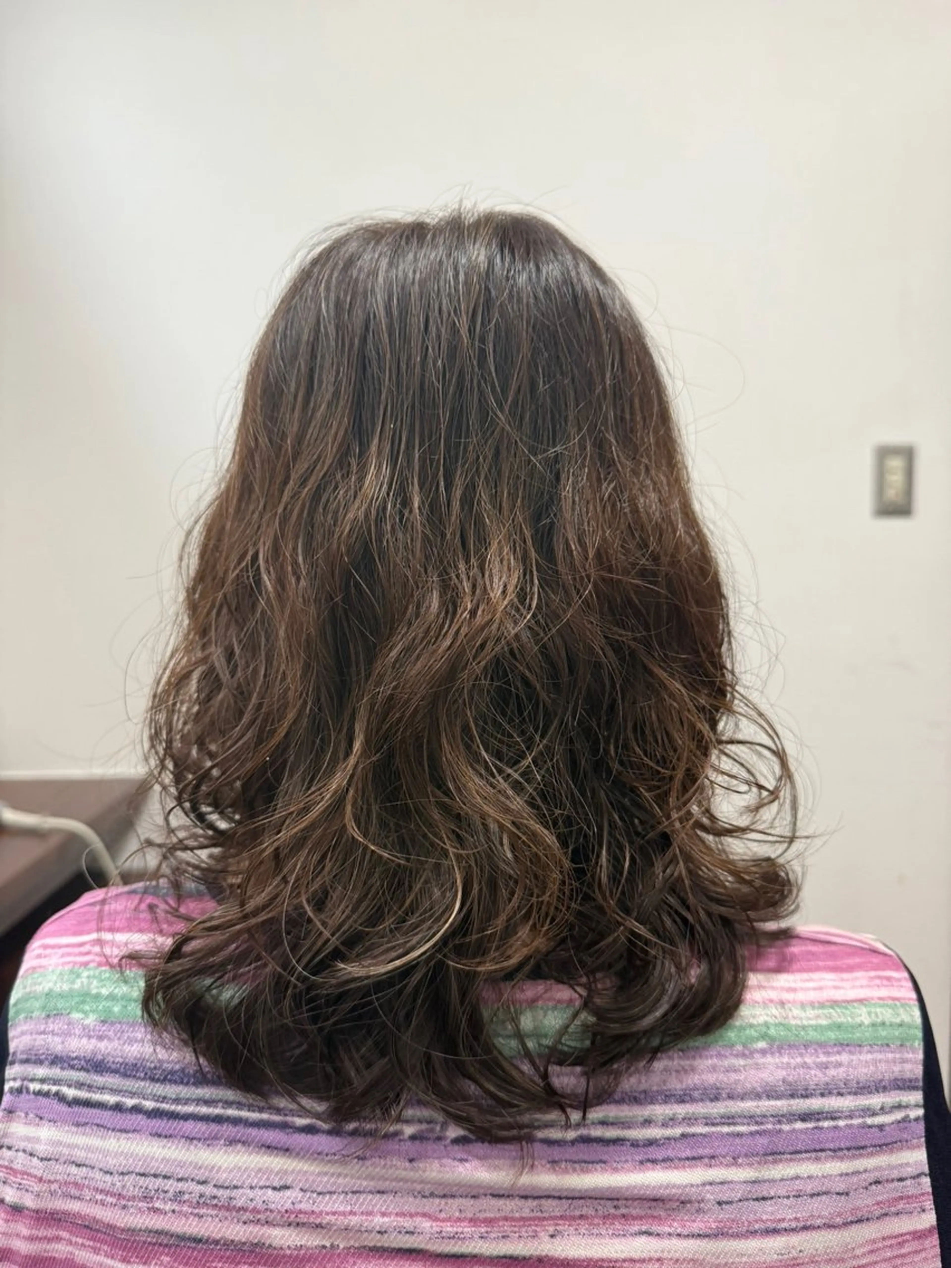 セミロング カラー パーマ 艶カラー🕊️ ✴︎Yukari✴︎のヘアスタイル