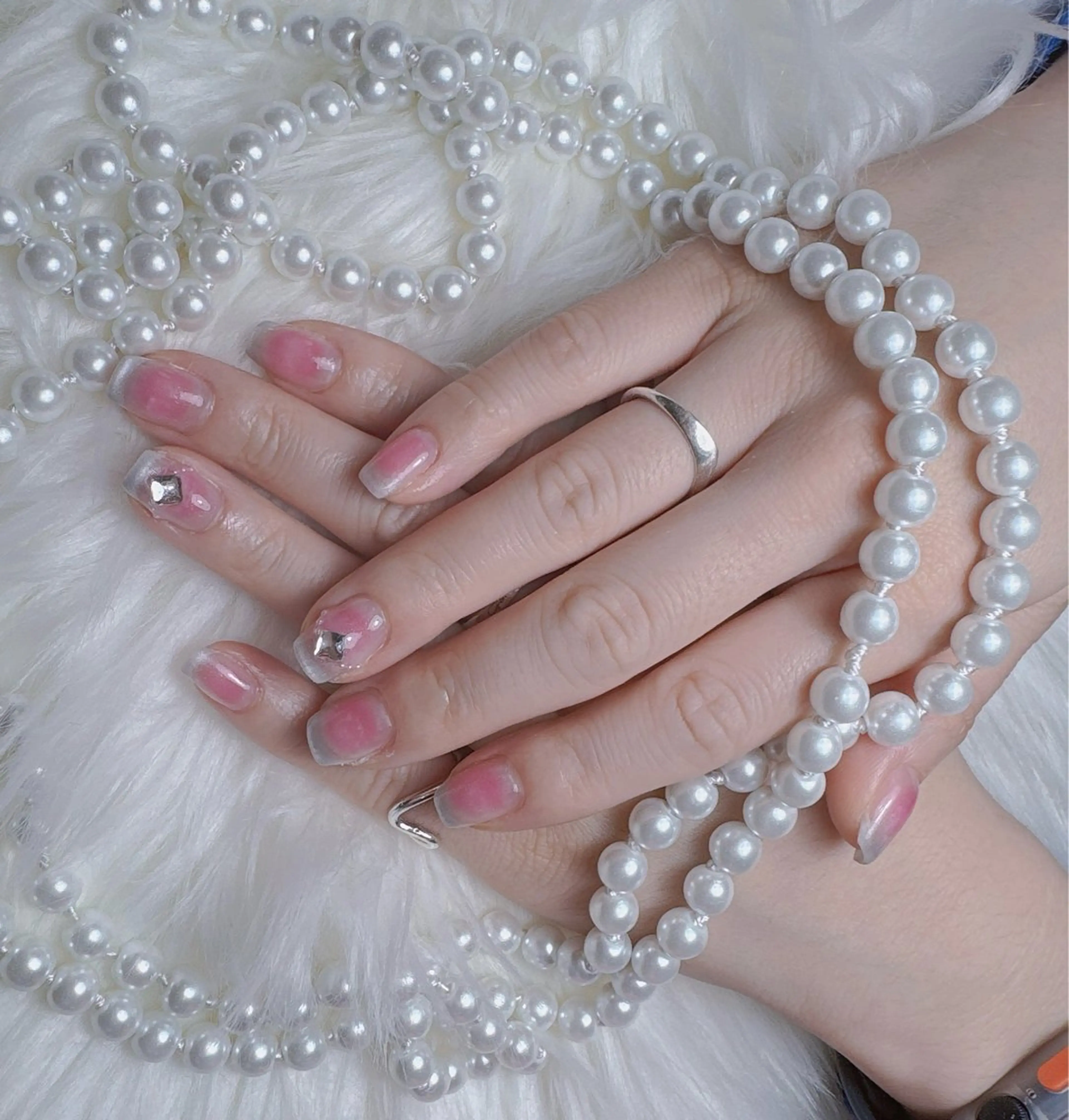 ネイル R's  Nail所属・LI KOのネイルデザイン