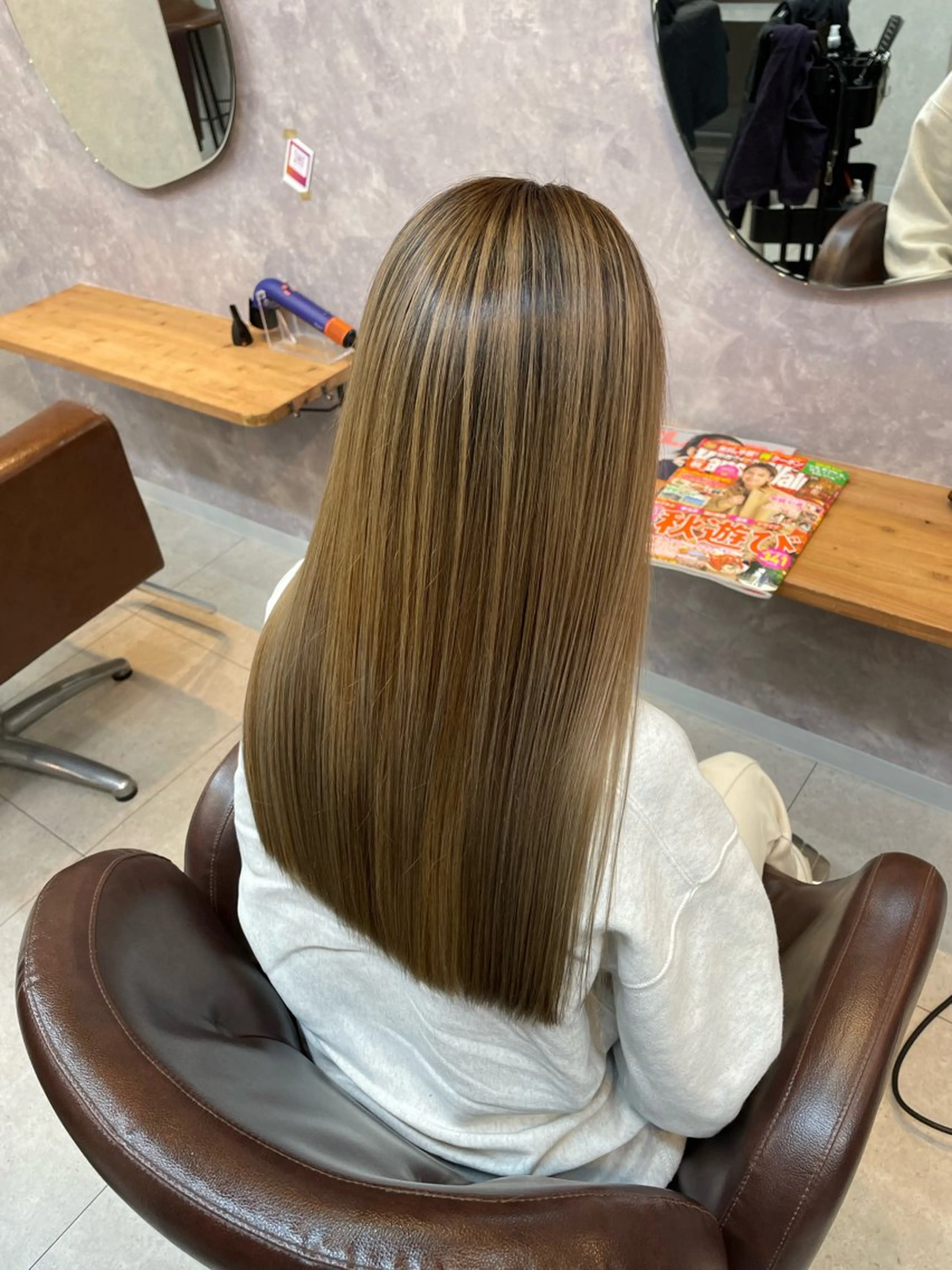 セミロング カラー 中嶋 颯和のヘアスタイル