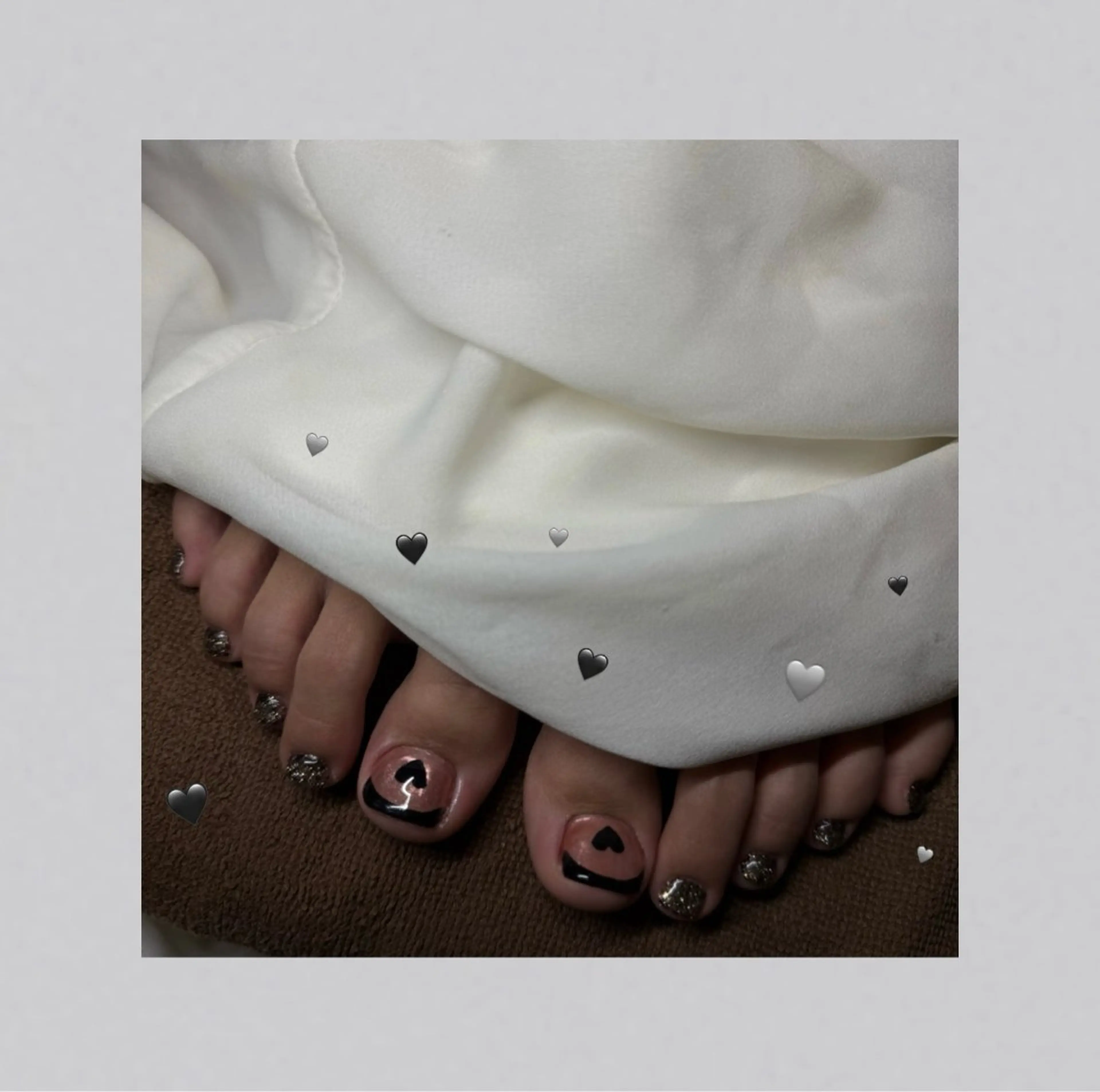 ネイル ミラーネイル Rion/ガーリー/ オタ活ネイルʚ🎀ɞのネイルデザイン