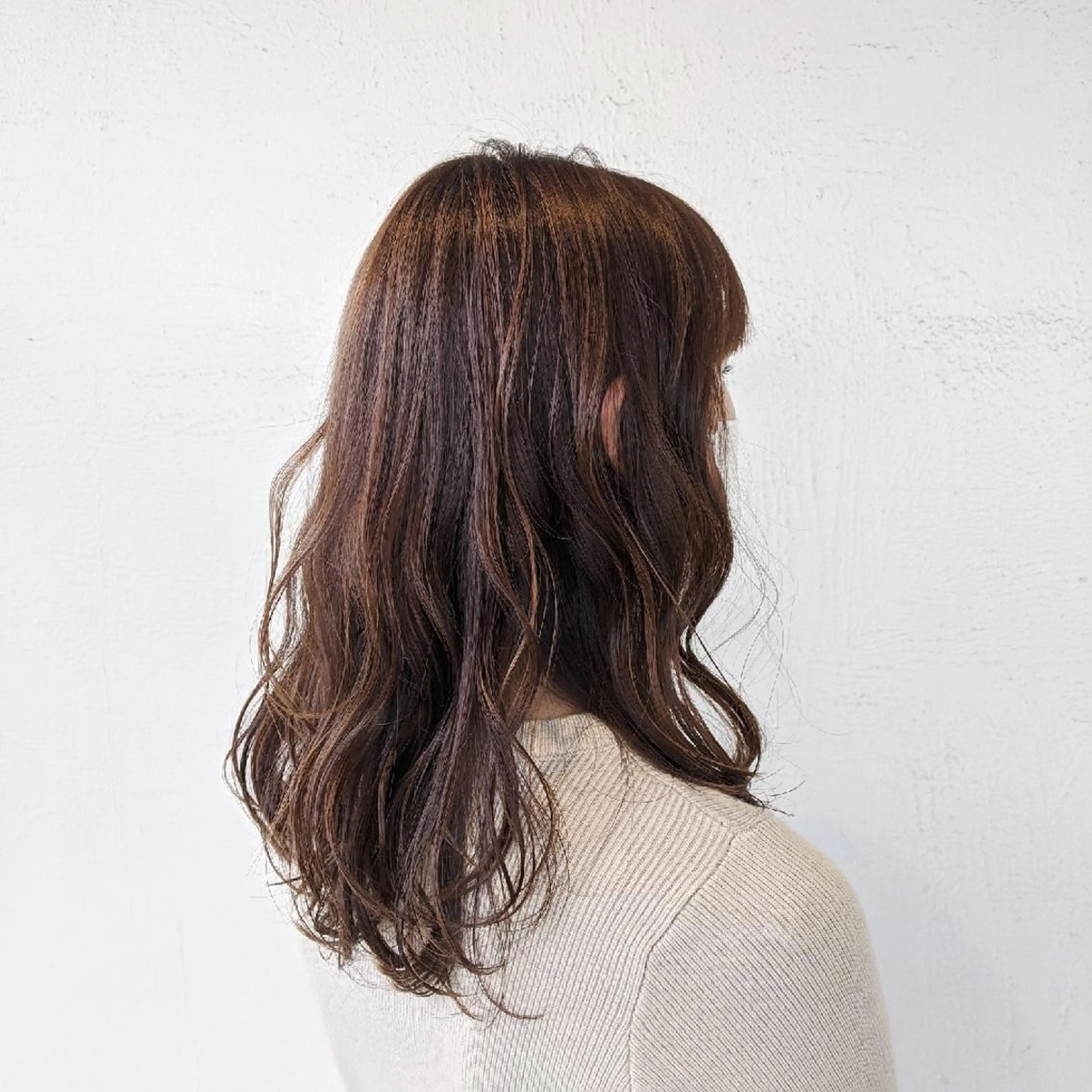 セミロング 浜田りほ Luxbe 博多バスターミナルのヘアスタイル