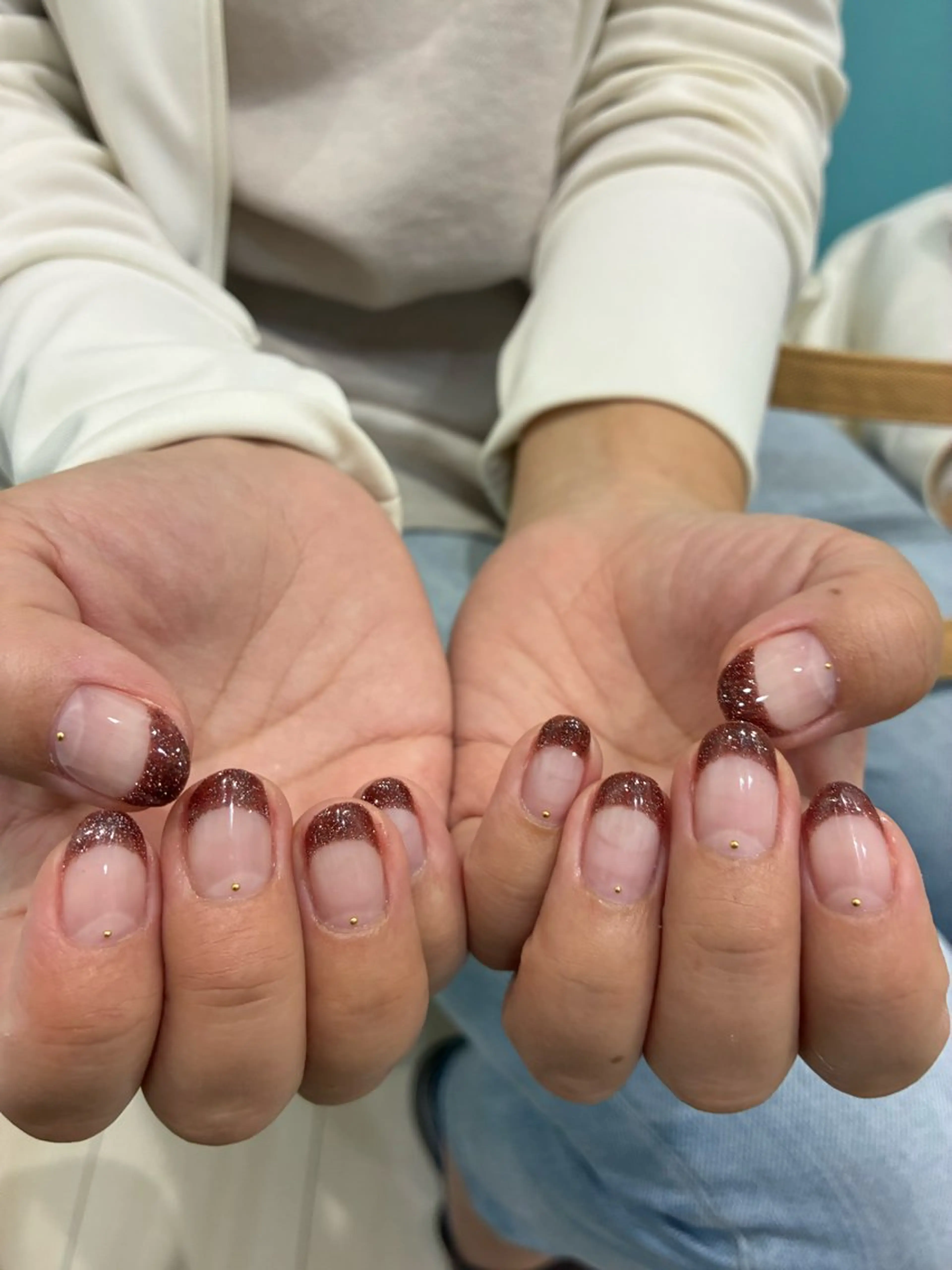 ネイル フラッシュネイル フレンチネイル ハンドネイル 13日3980円‼️ マグもデザインも◎のネイルデザイン