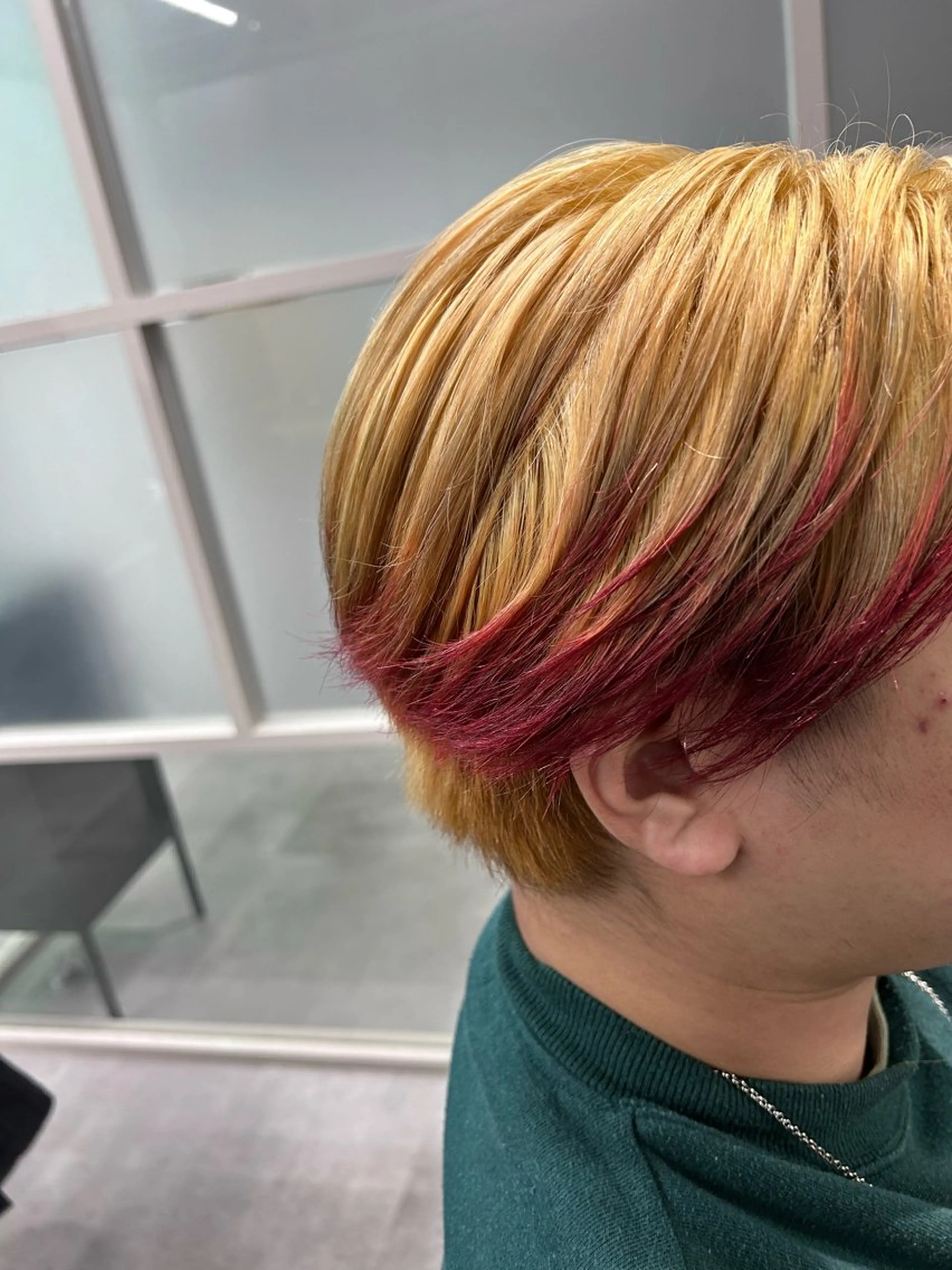 ショート カラー メンズ メンズブリーチ ブリーチ 抜きっぱなしブロンド レッドカラー ヘアカラー トリートメント newi赤羽 ✂️KEN✂️のヘアスタイル