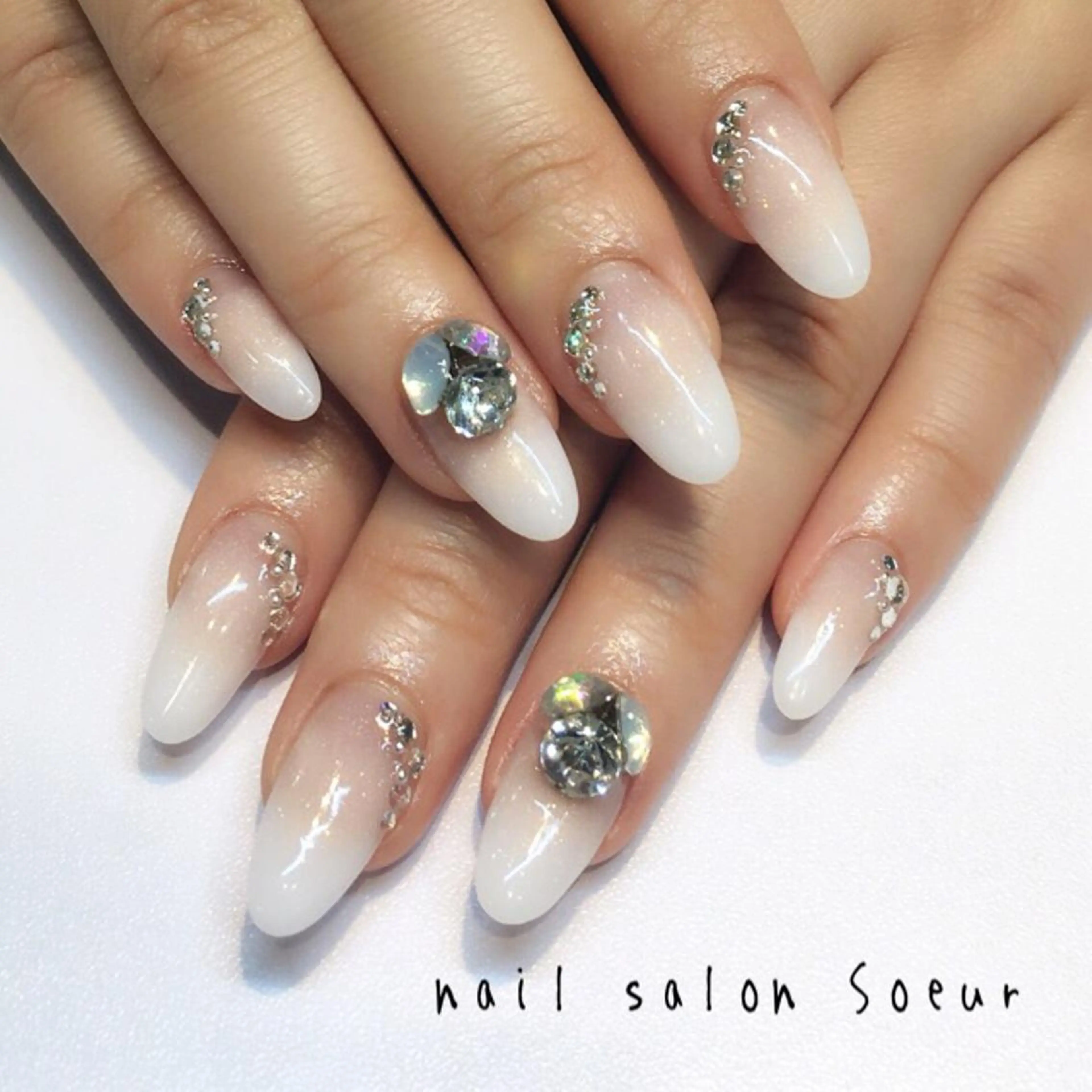 ネイル グラデーション ラメ(グリッター) 持ち込み スカルプネイル nail salon Soeurのネイルデザイン