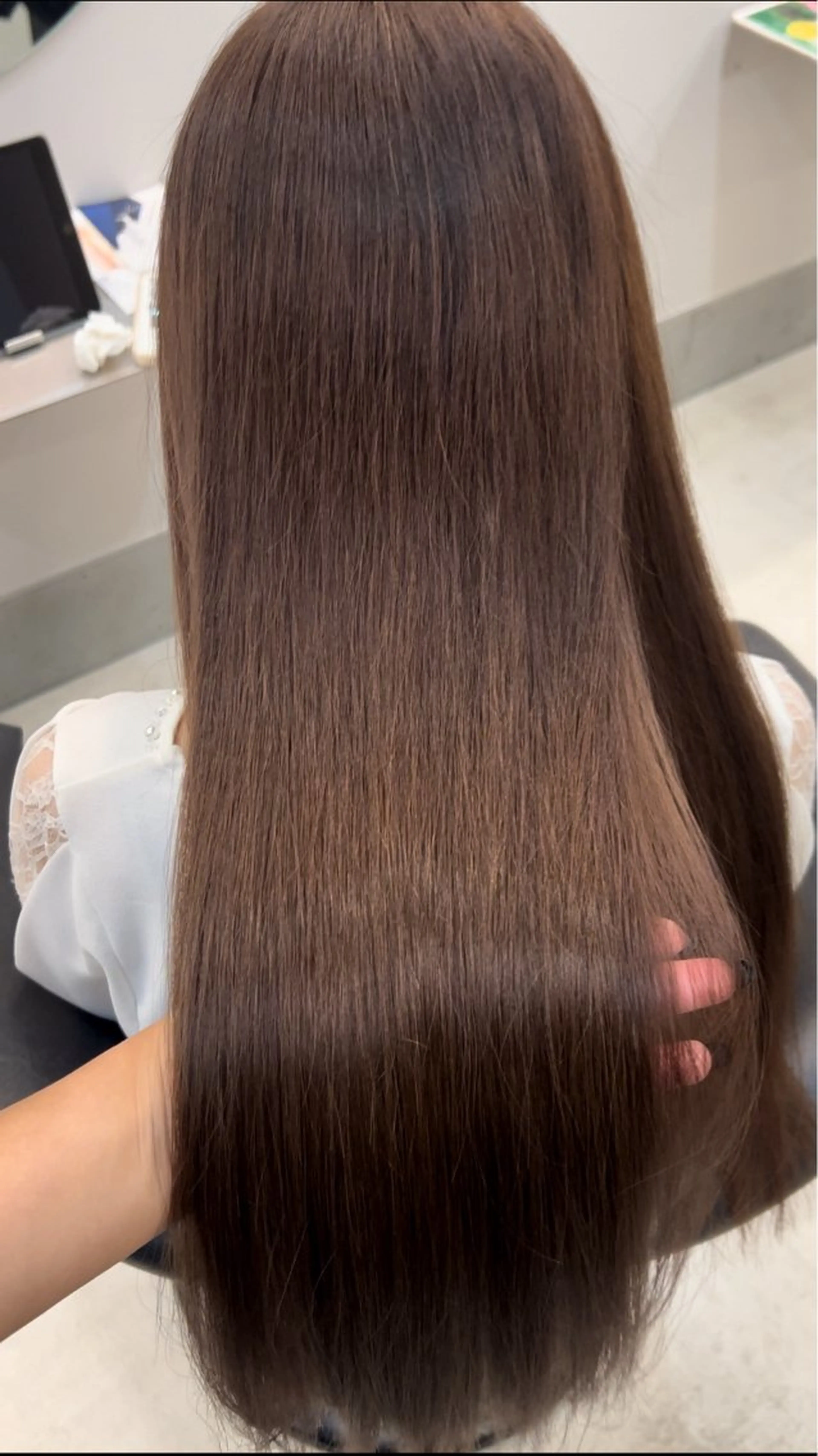 ロング カラー ブラウンカラー カット ヘアカラー En/ ひなたのヘアスタイル