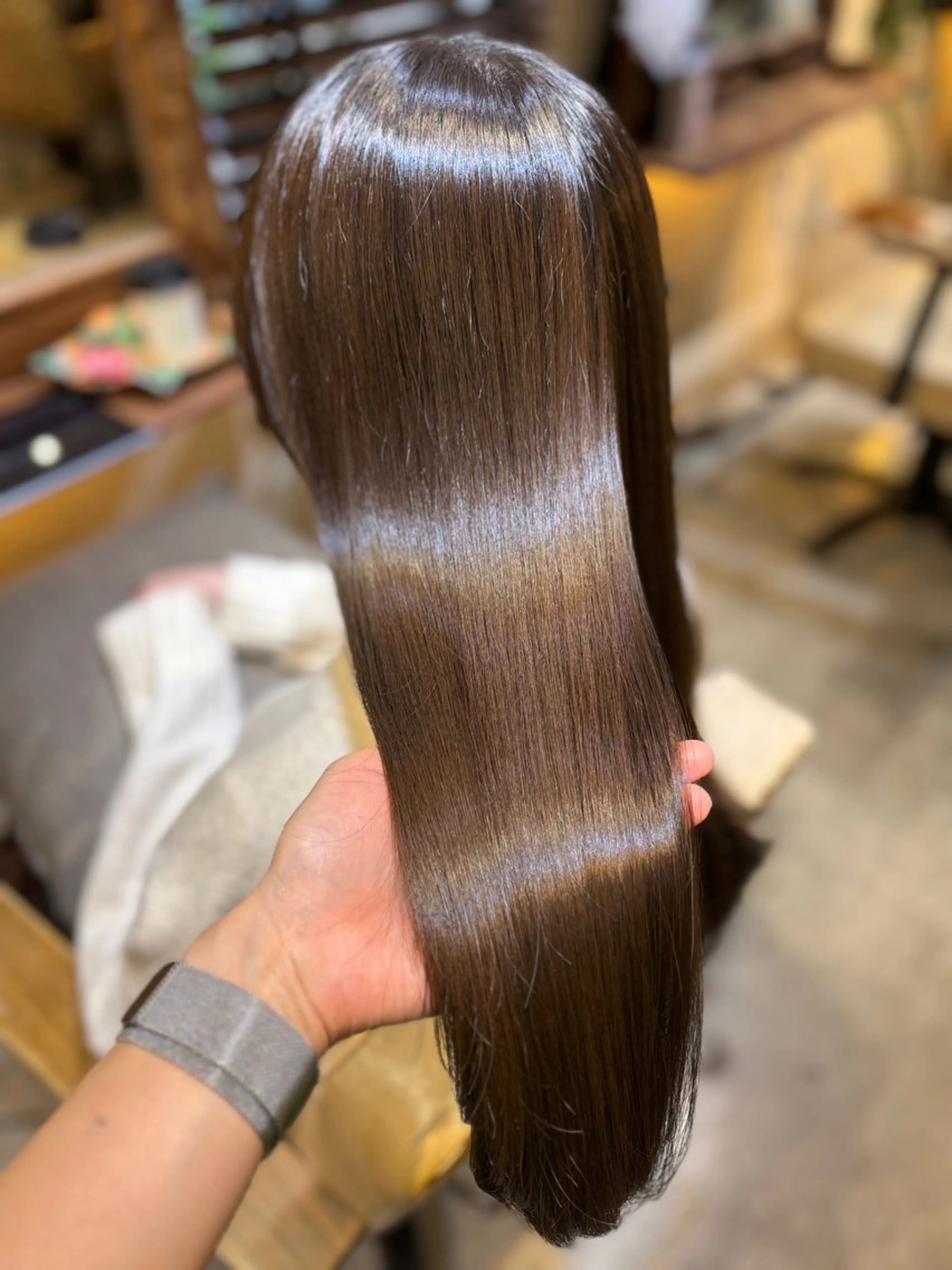 ロング カット 縮毛矯正 トリートメント ヘッドスパ putri店長 和田鈴采のヘアスタイル