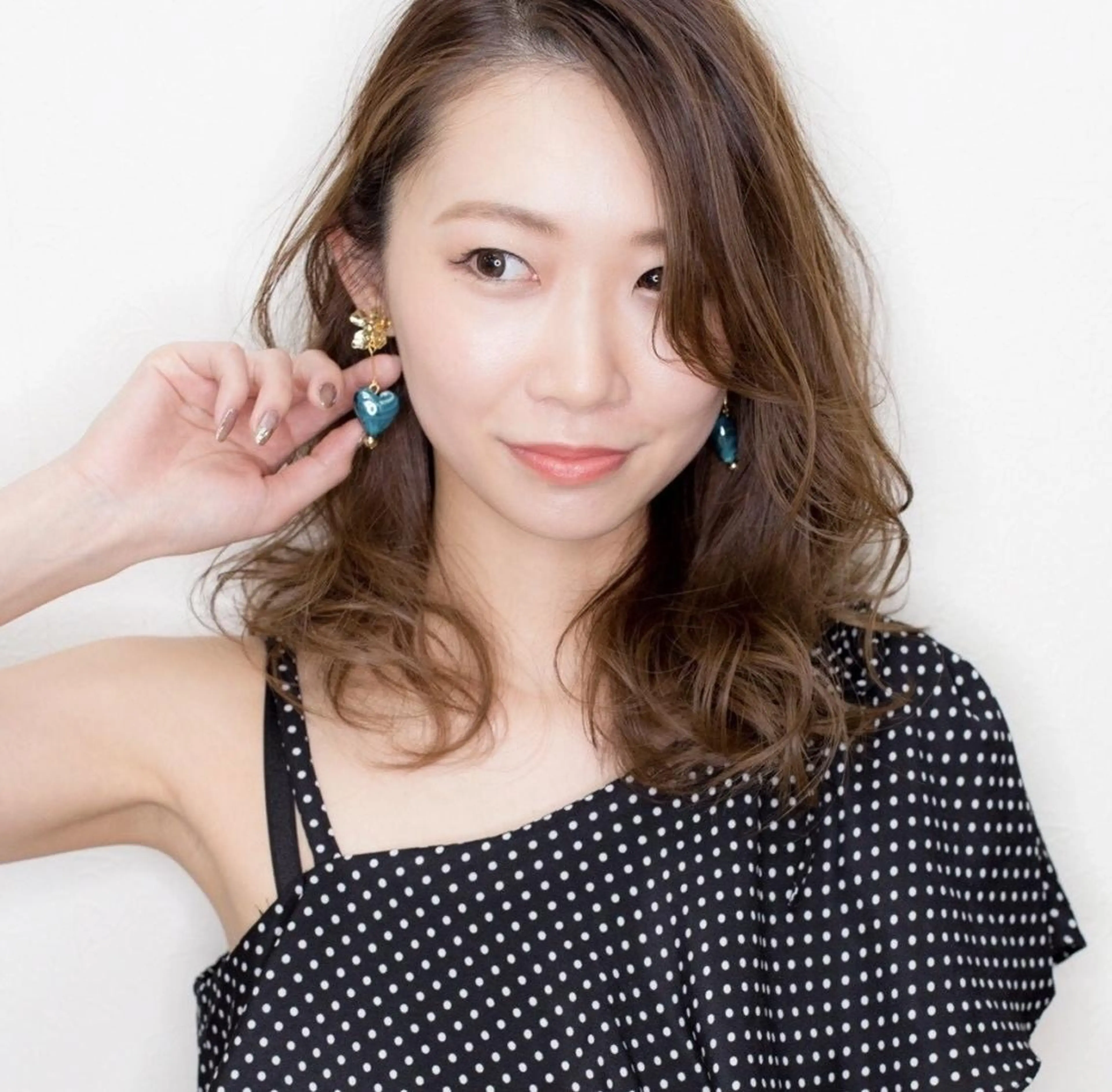 セミロング カラー 向井 美緒のヘアスタイル