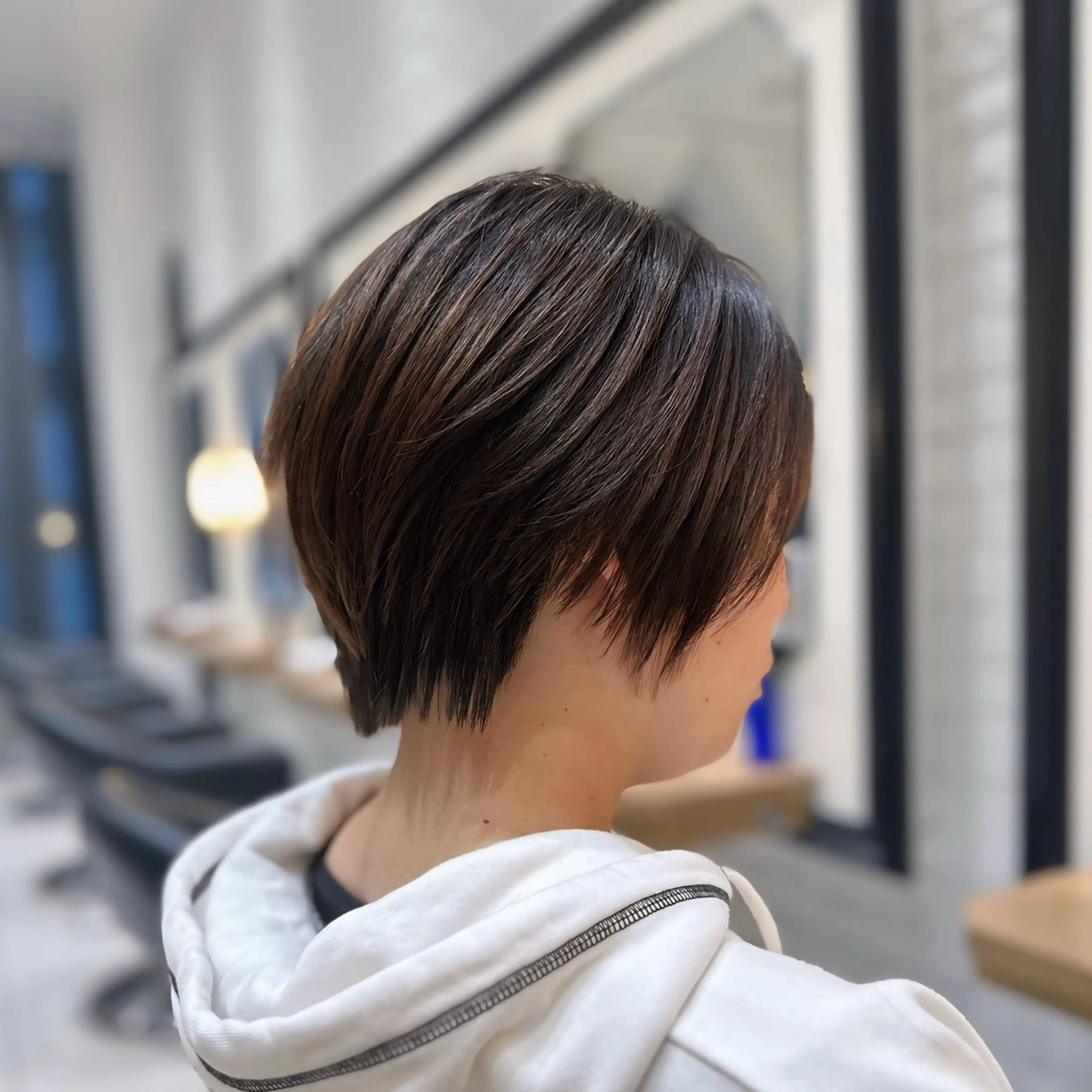 ショート くびれヘア ショートヘア レイヤー/グレージュ メンズパーマのヘアスタイル