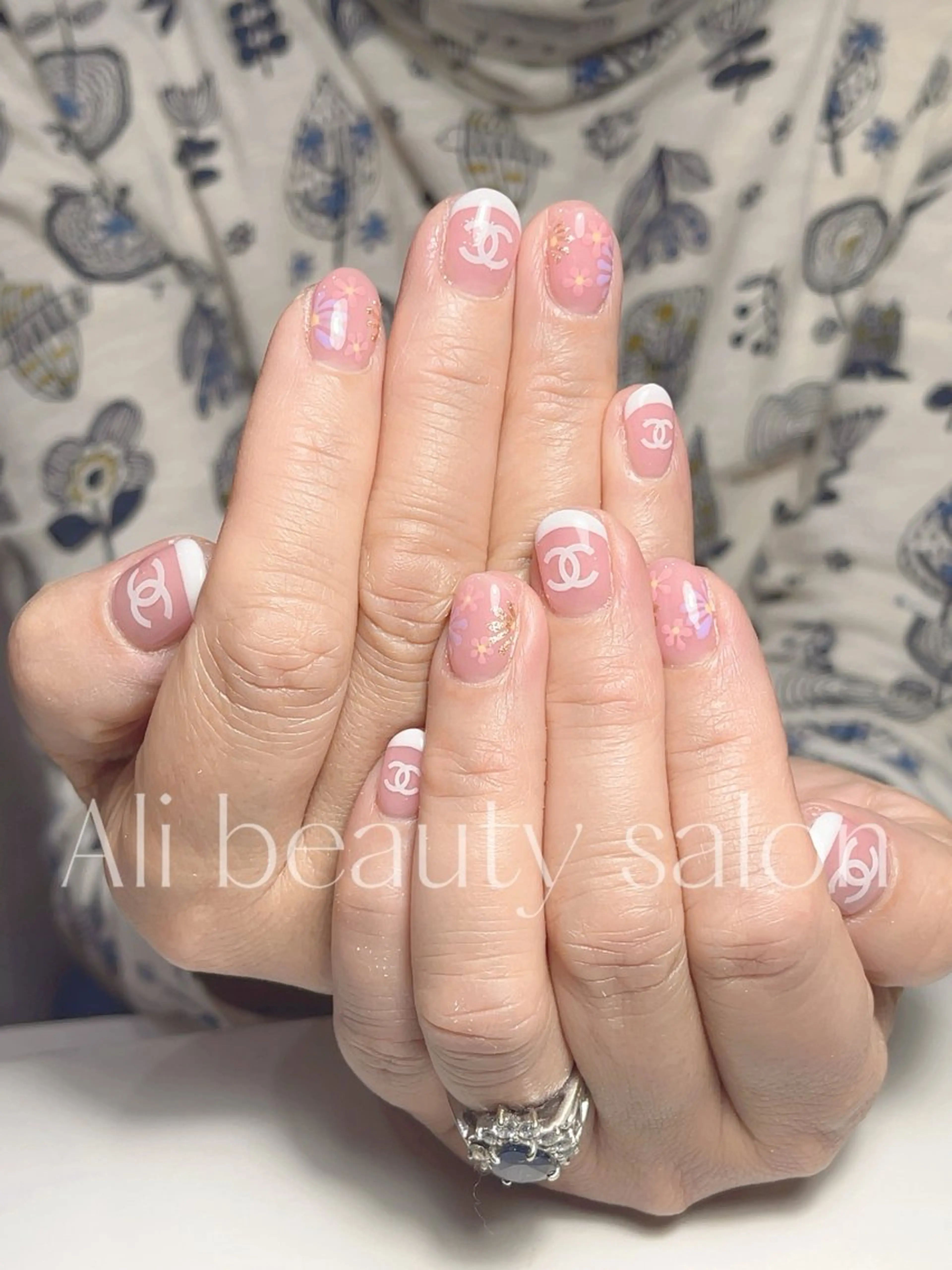 ネイル 持ち込み ハンドネイル Ali 新小岩 ネイル専門のネイルデザイン