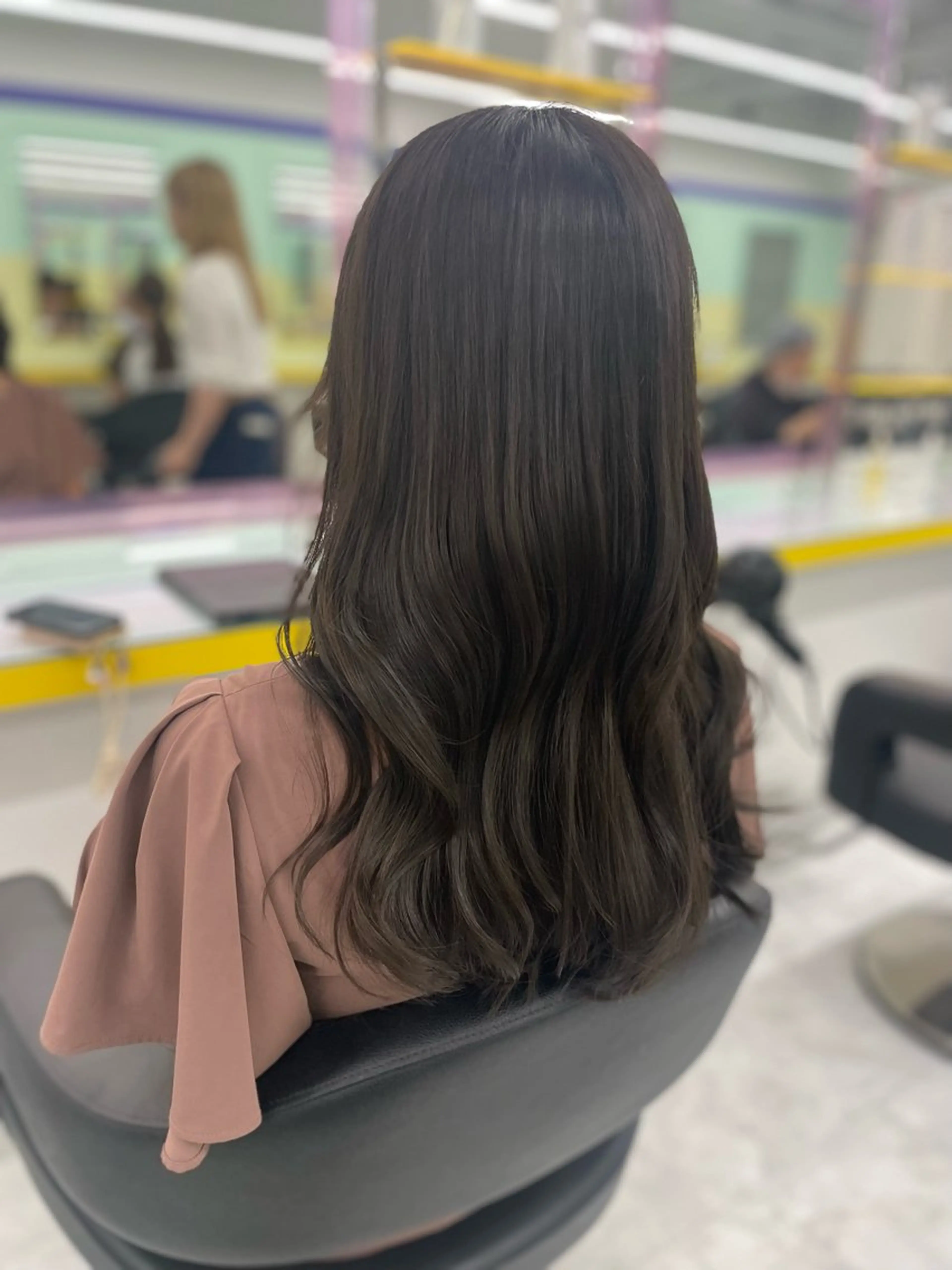 ロング カラー ヘアアレンジ ヘアカラー トリートメント ヘアセット ☁️透明感✖️ トレンド☁️りくのヘアスタイル