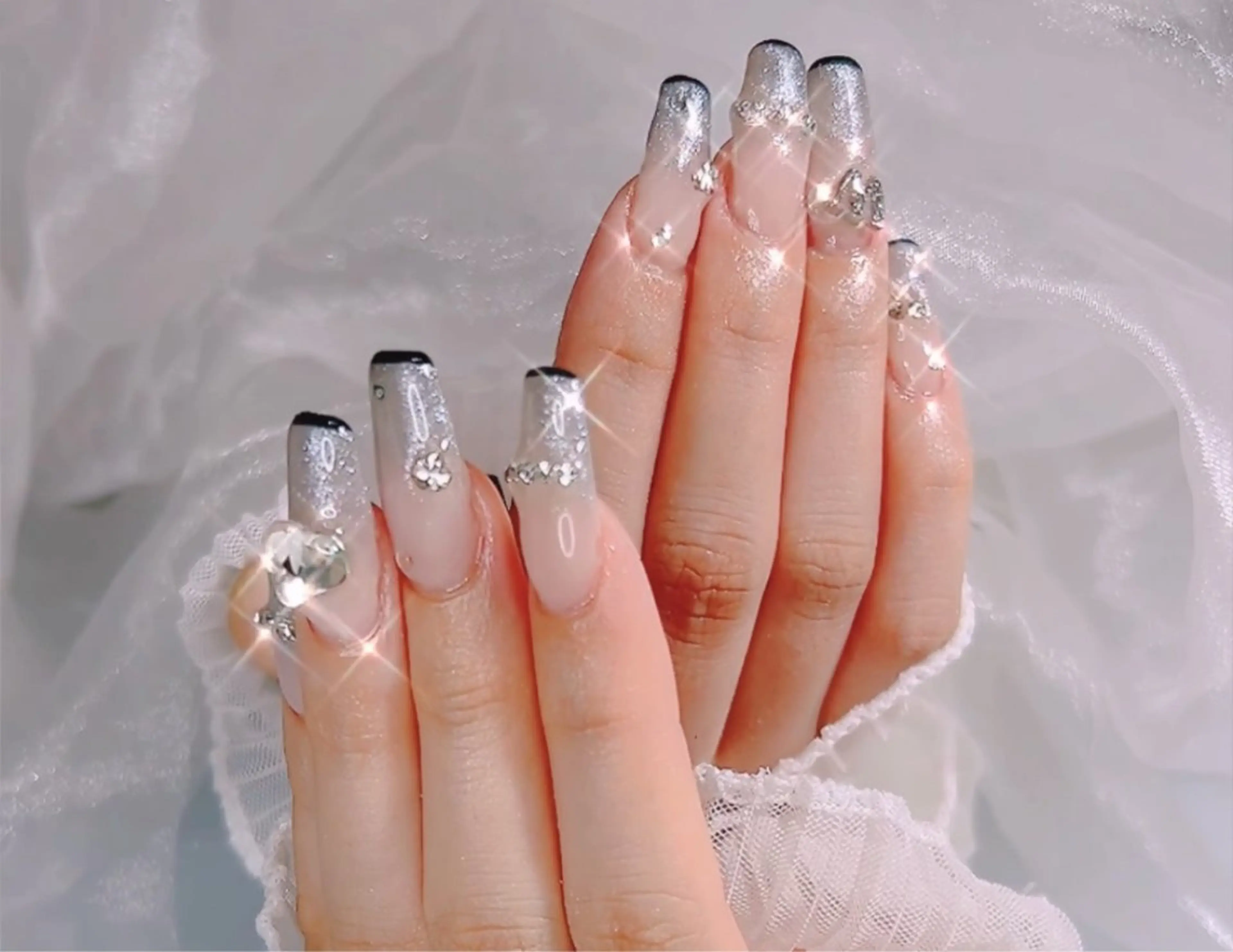 ネイル フレンチネイル スカルプネイル エムネイル サロンのネイルデザイン