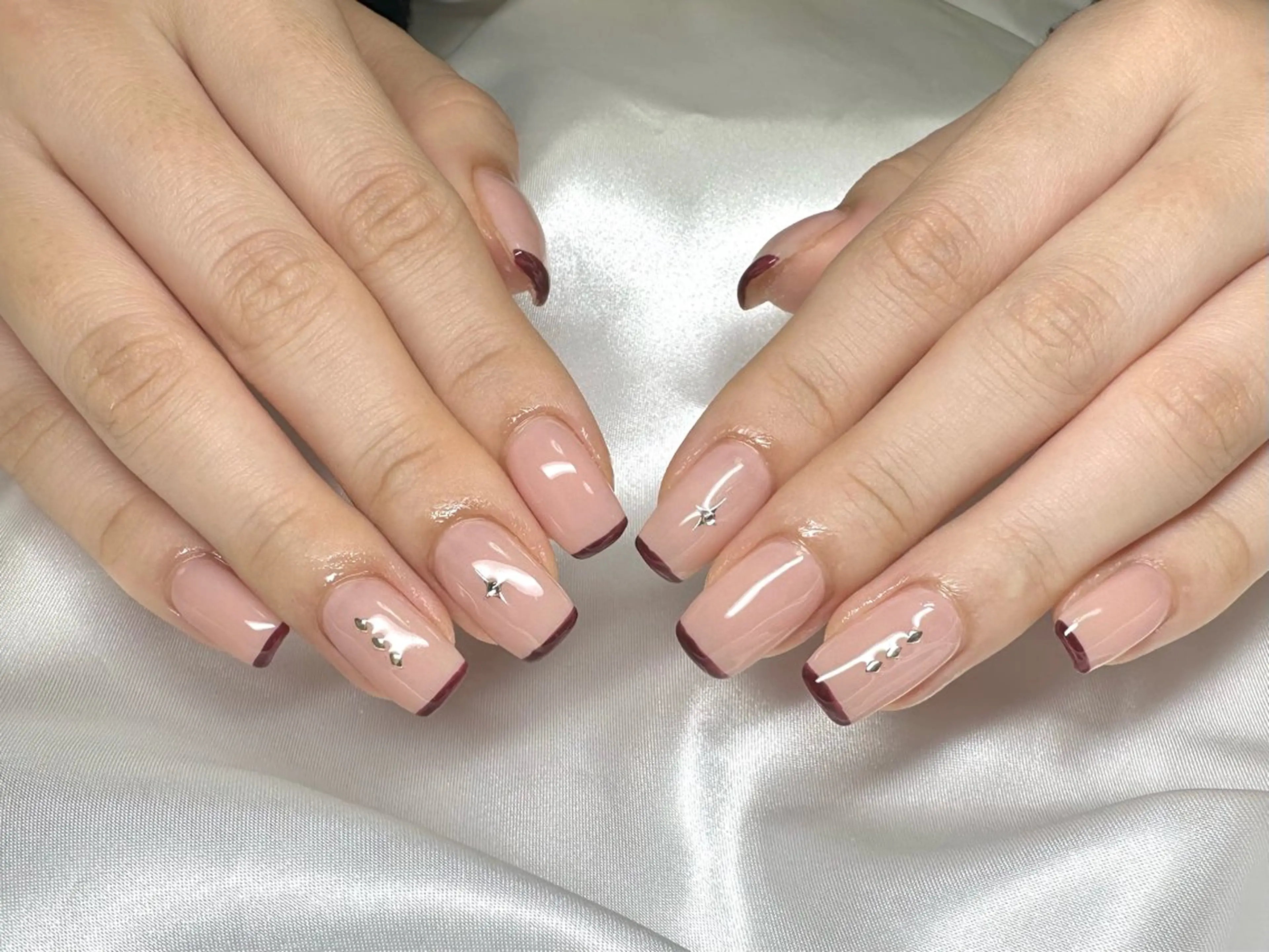 ネイル フレンチネイル ハンドネイル nu NANAのネイルデザイン