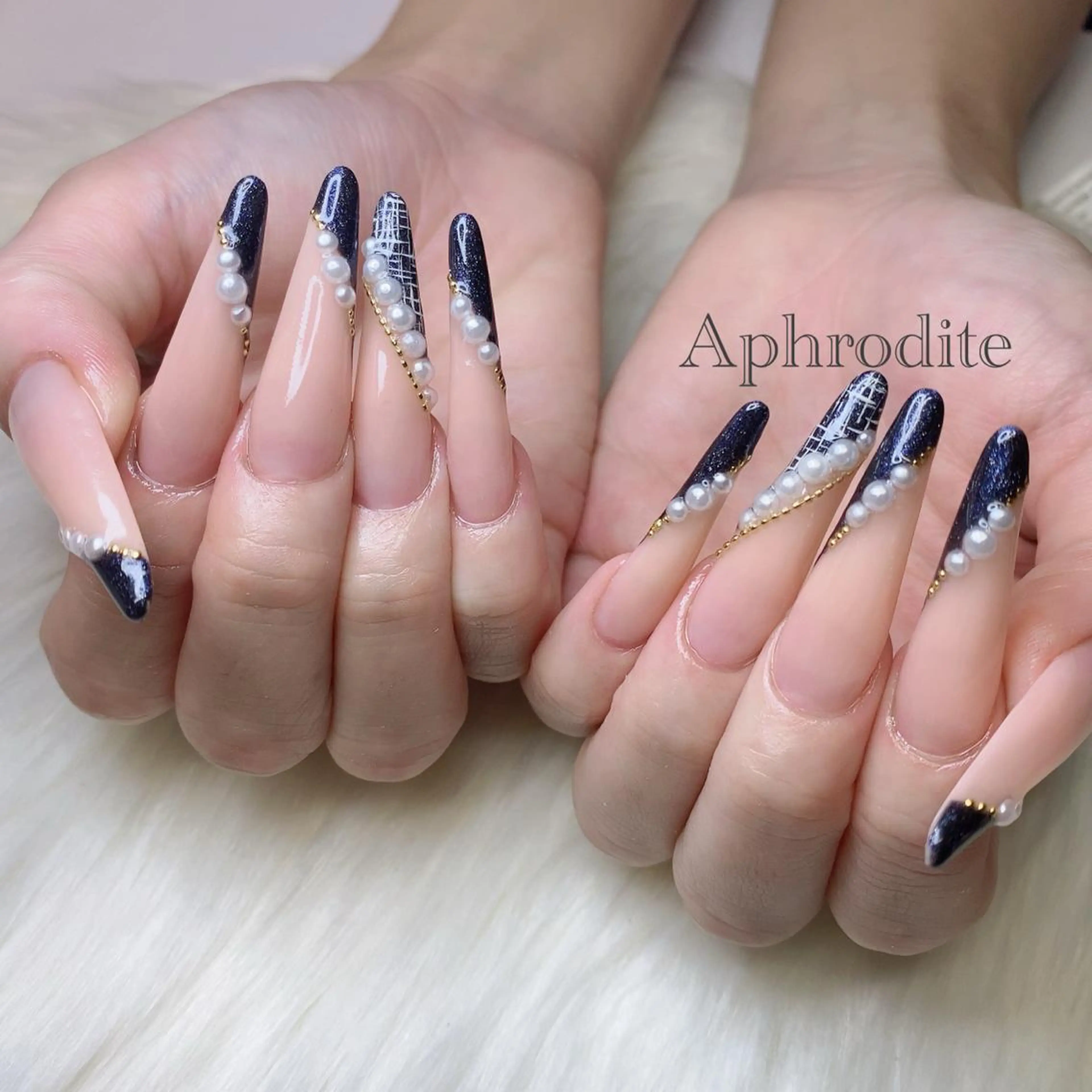 ネイル Aphrodite パラジェル認定サロンのネイルデザイン