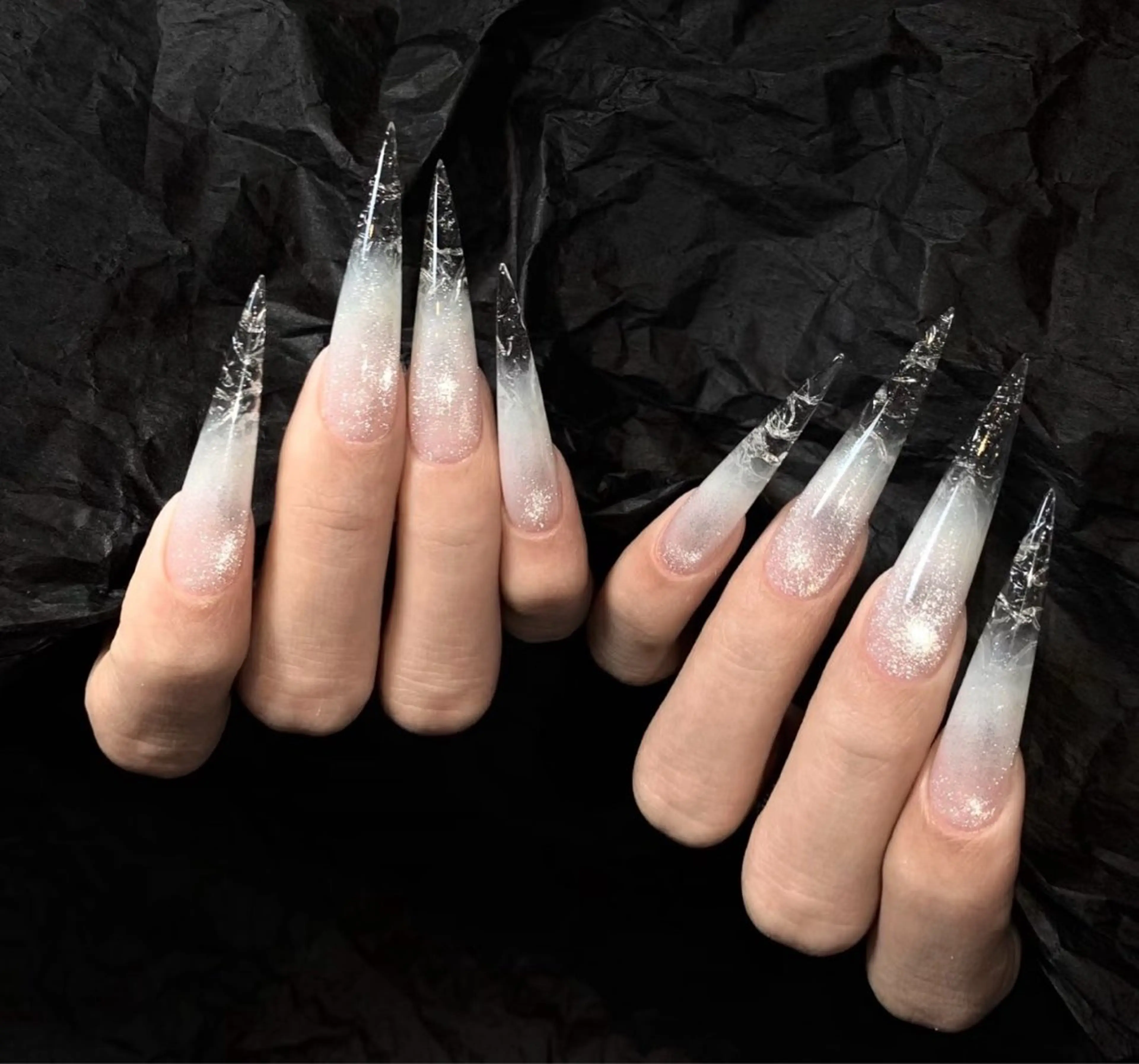 ネイル Nail Raviel浦安店所属・池田 果音のネイルデザイン