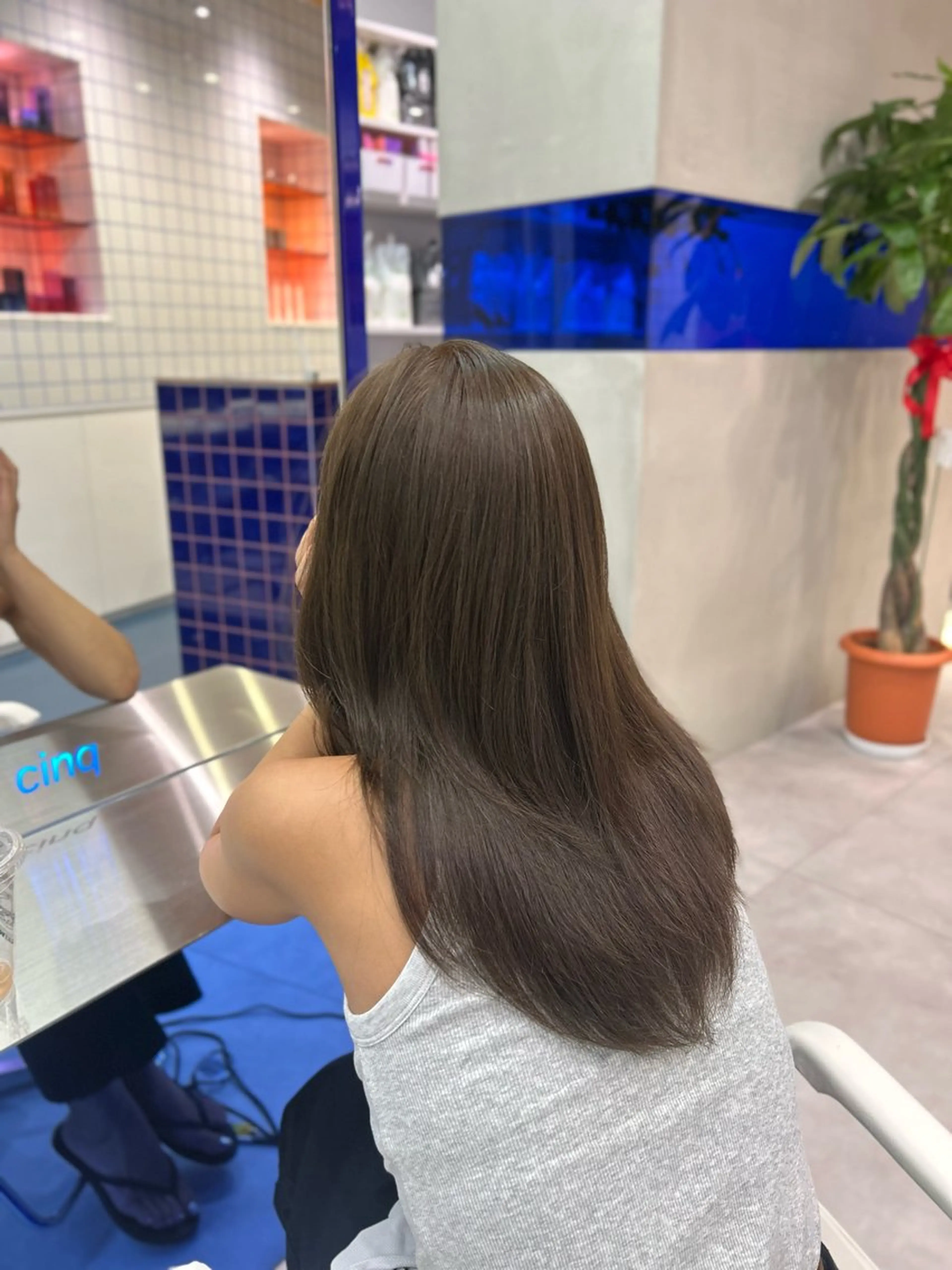 セミロング カラー ヘアカラー ミルクティーベージュ /sara💛のヘアスタイル