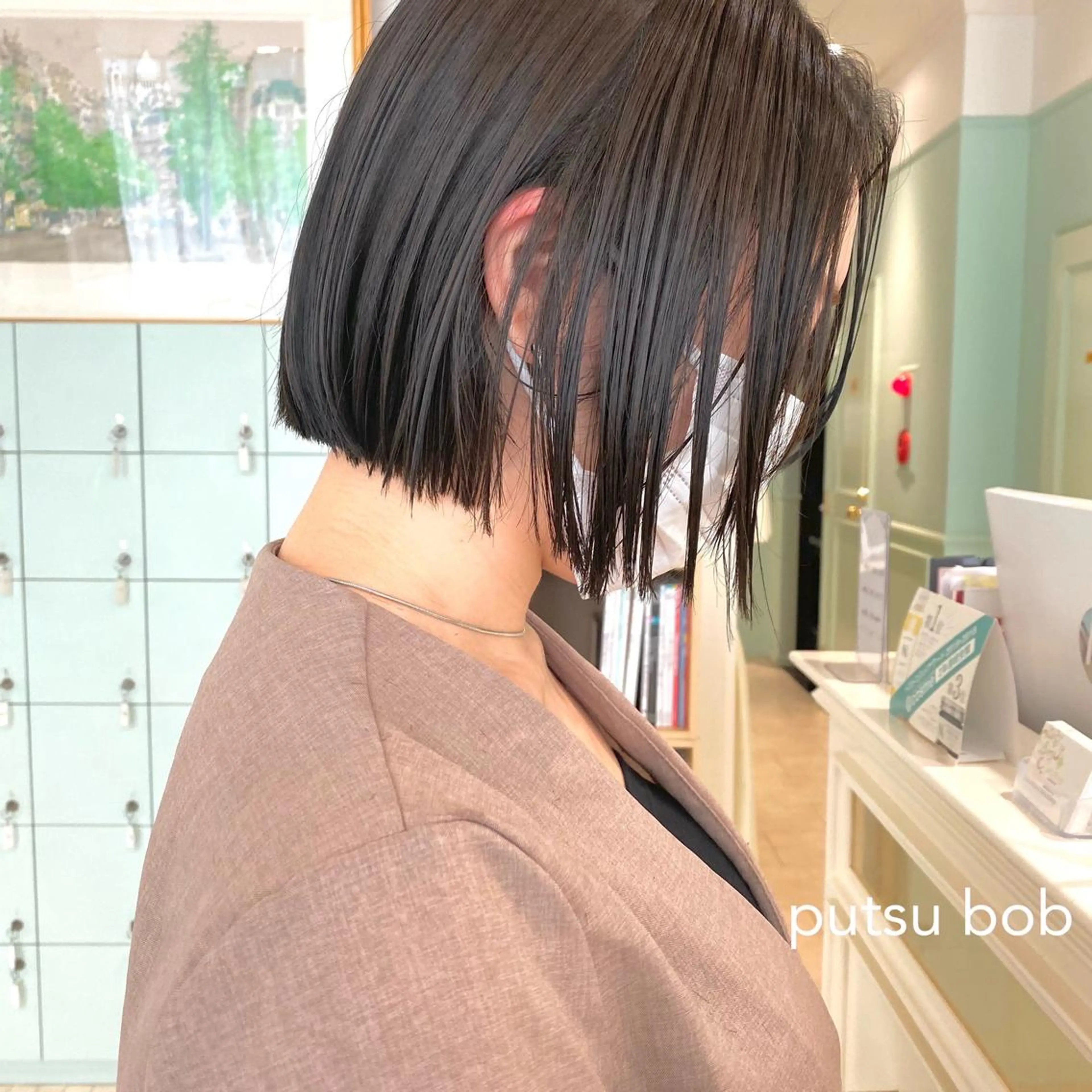 ショート 切りっぱなしボブ ボブ センターパート/ 暖色カラーayuのヘアスタイル