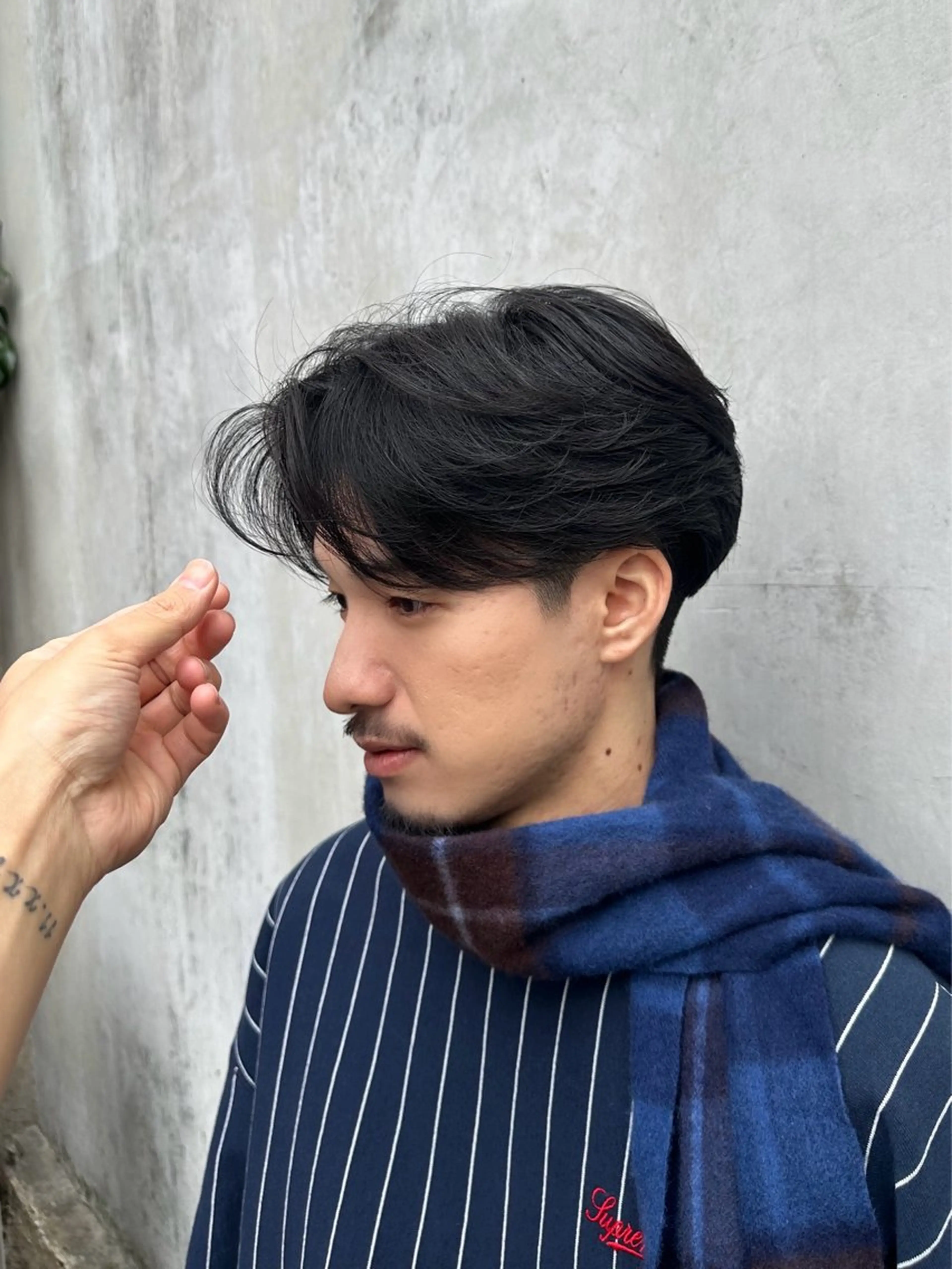 ミディアム パーマ メンズ センターパート SALOWIN 原宿 iori所属・🌟原宿指名No.1 センターパート⭐️のヘアスタイル