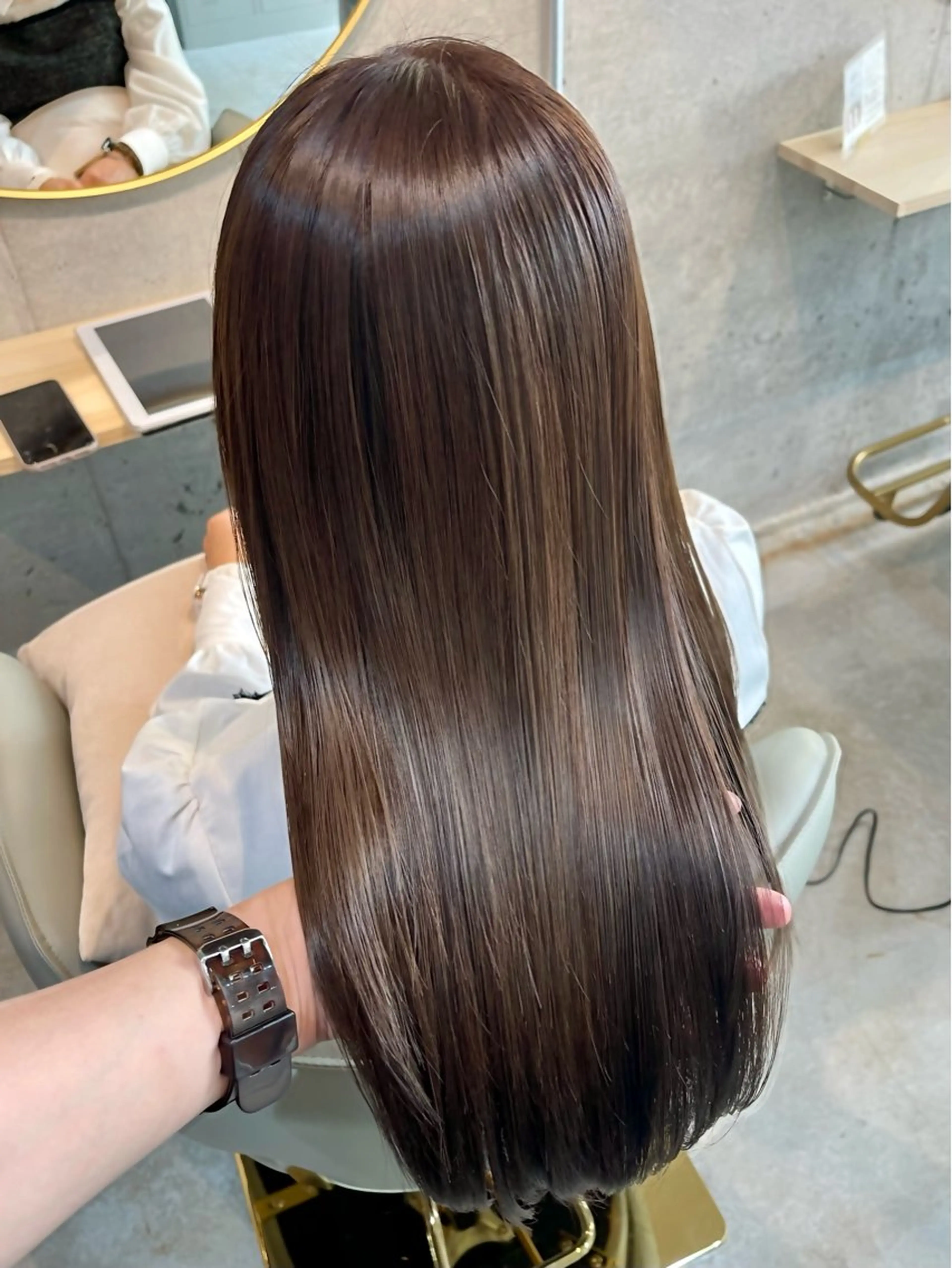 ロング QOO 戸越銀座所属・岩田 梨沙のヘアスタイル