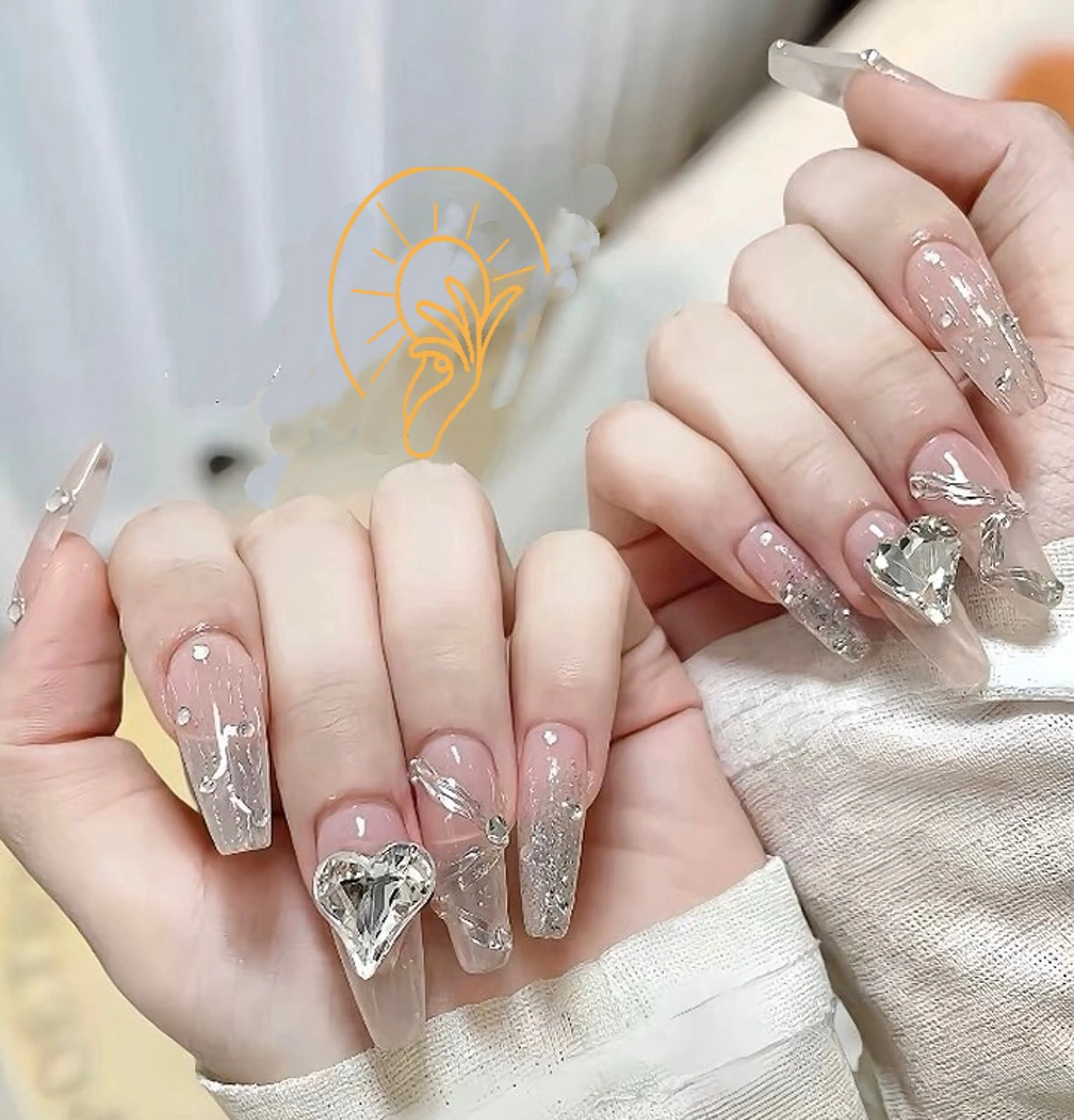 ネイル チークネイル 長さ出し フラワーネイル フレンチネイル ガーリー sun nail池袋 モデル募集のネイルデザイン