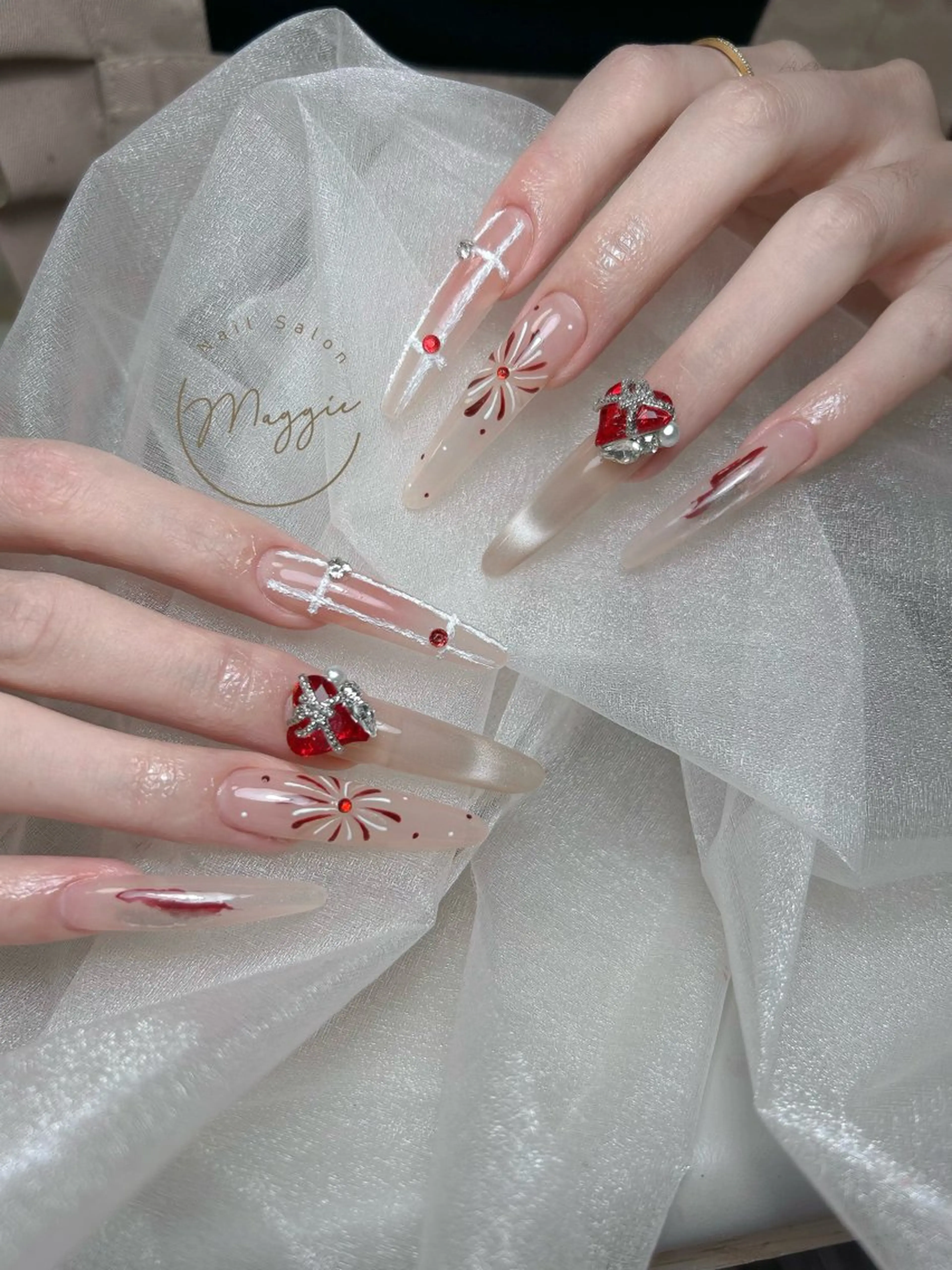 ネイル Maggie Nail🦩のネイルデザイン