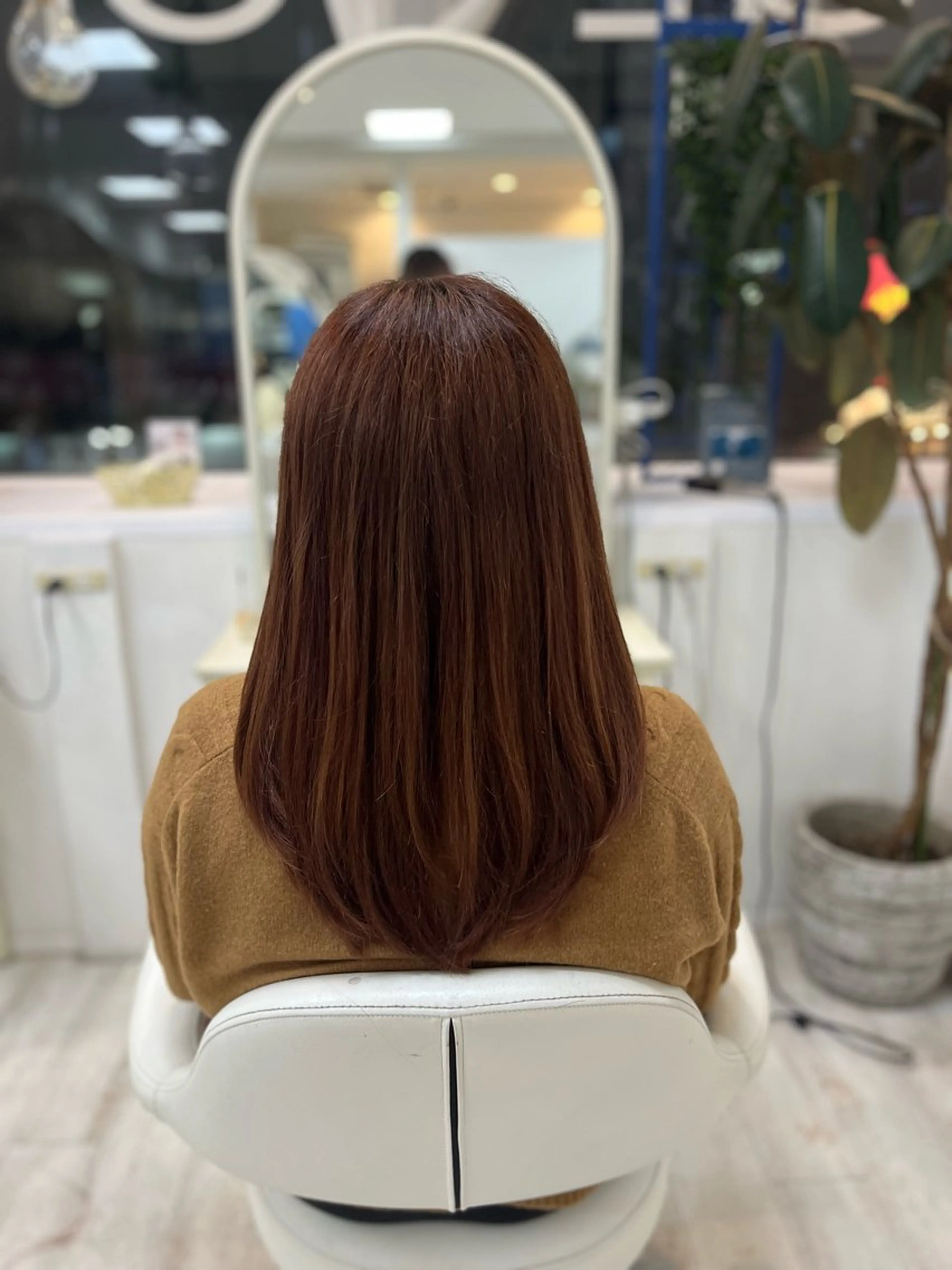 ロング 岡崎 嶺のヘアスタイル