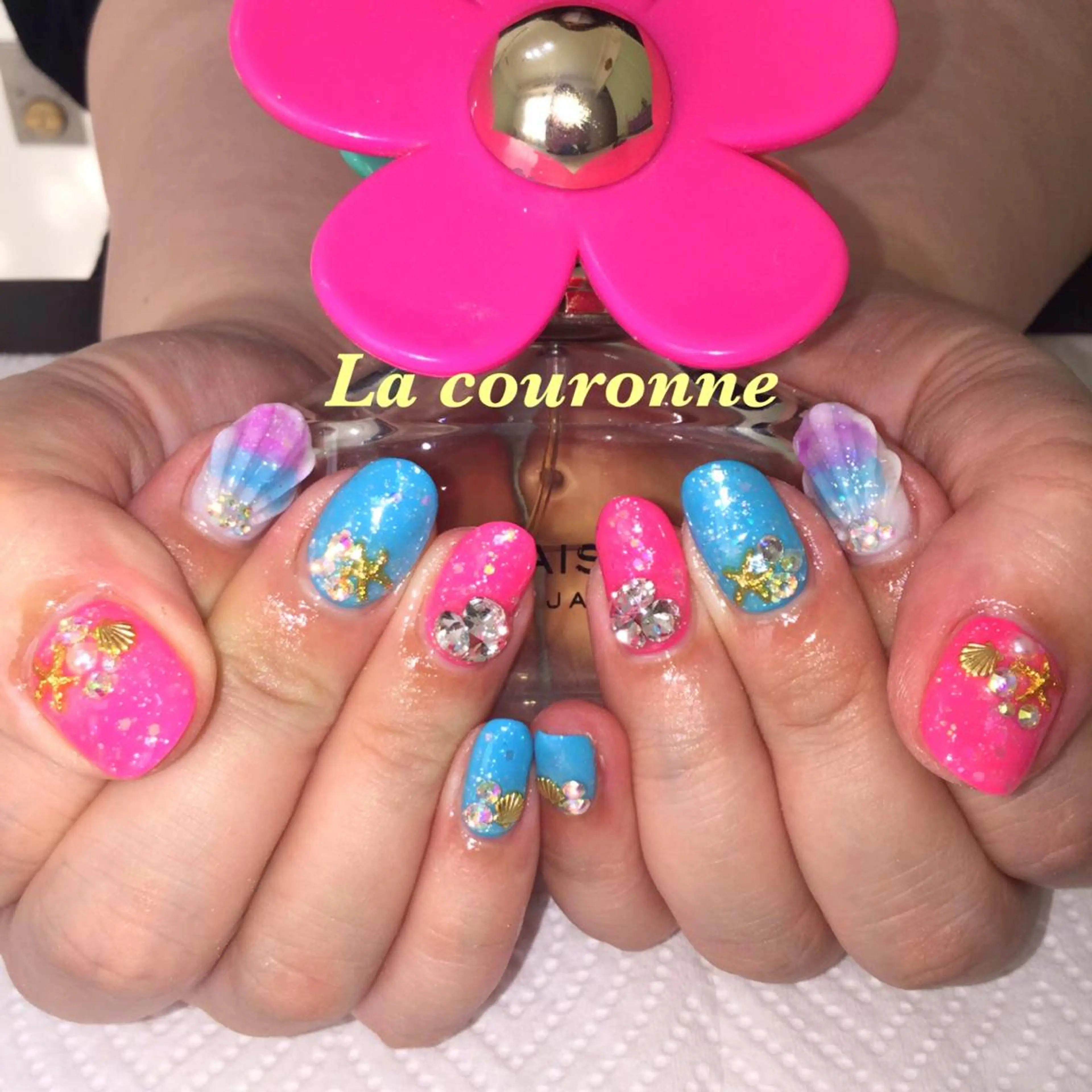 ネイル ハンドネイル Lacouronne NATSUMIのネイルデザイン