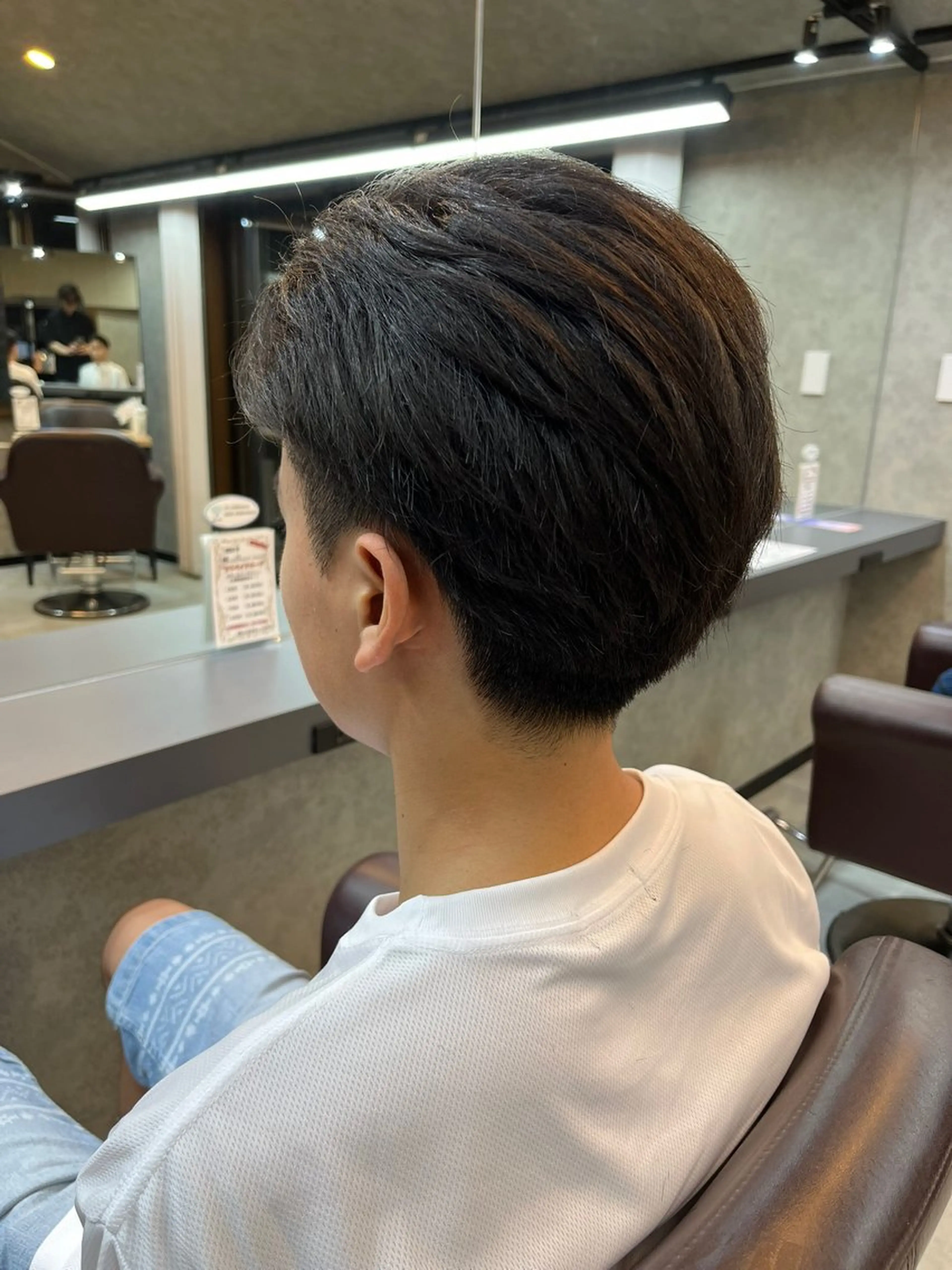 メンズ オールバック 刈り上げ カット 吉田 隆之介のヘアスタイル