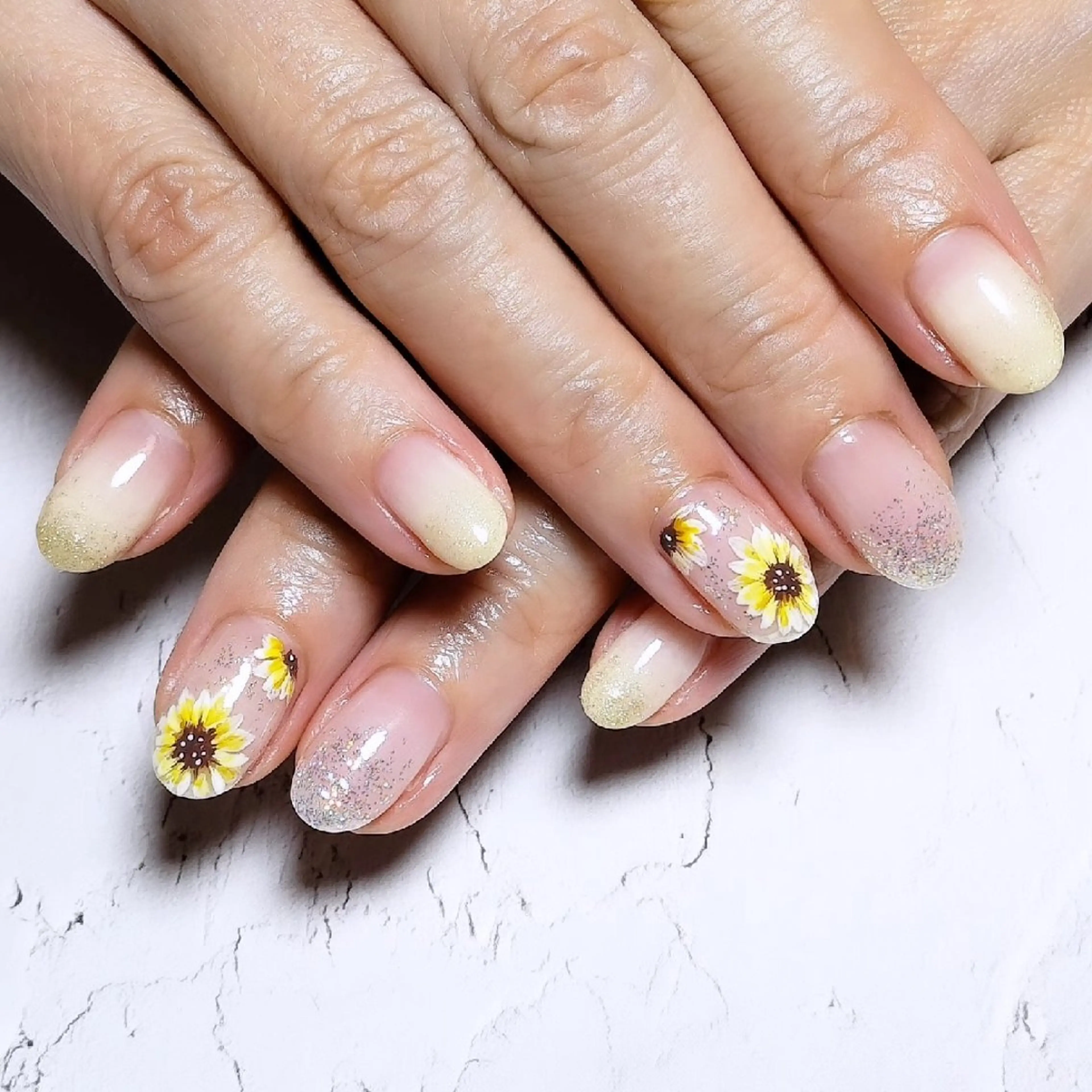 ネイル megumi. sのネイルデザイン