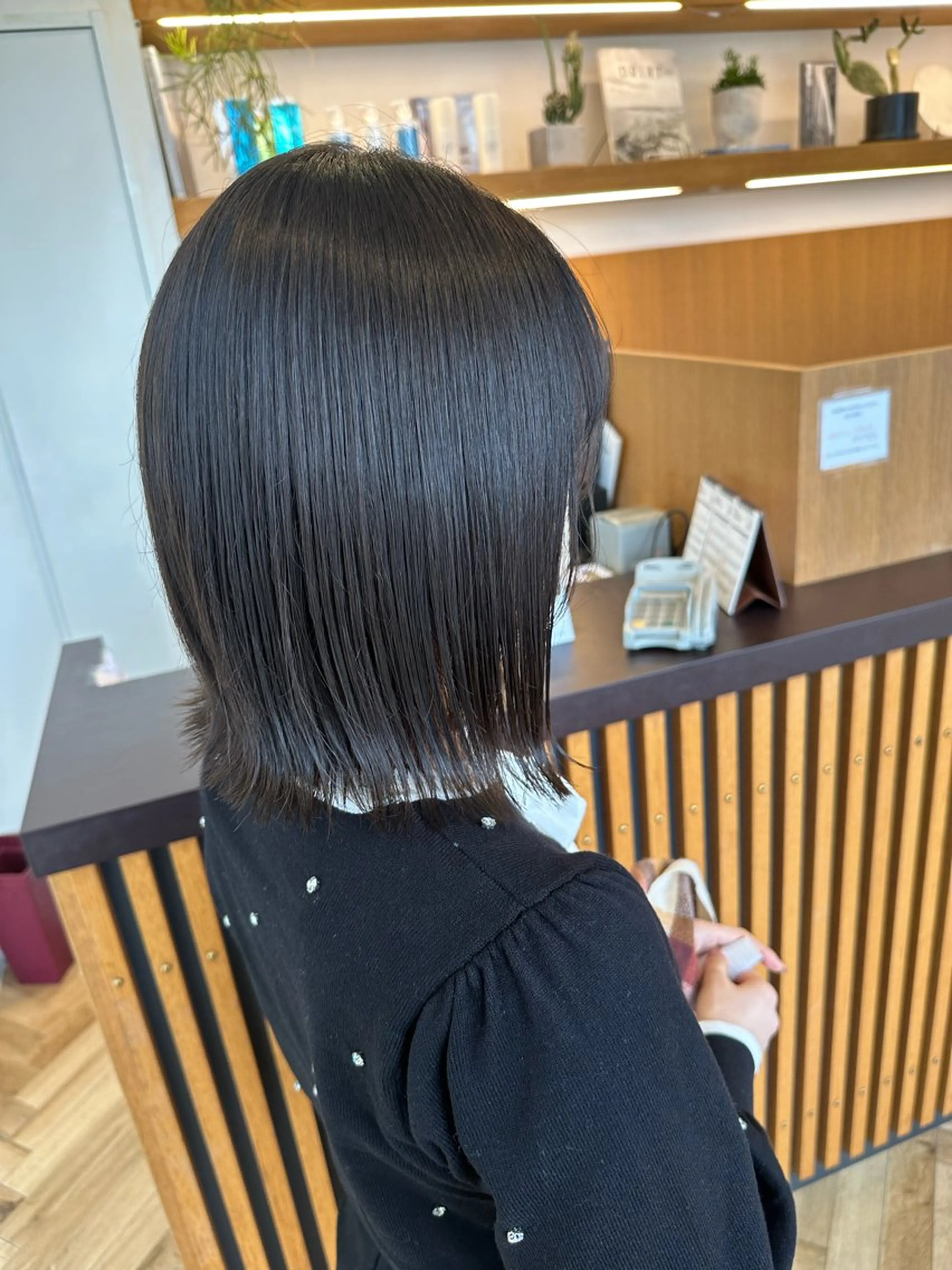 ミディアム 奧村 真奈のヘアスタイル