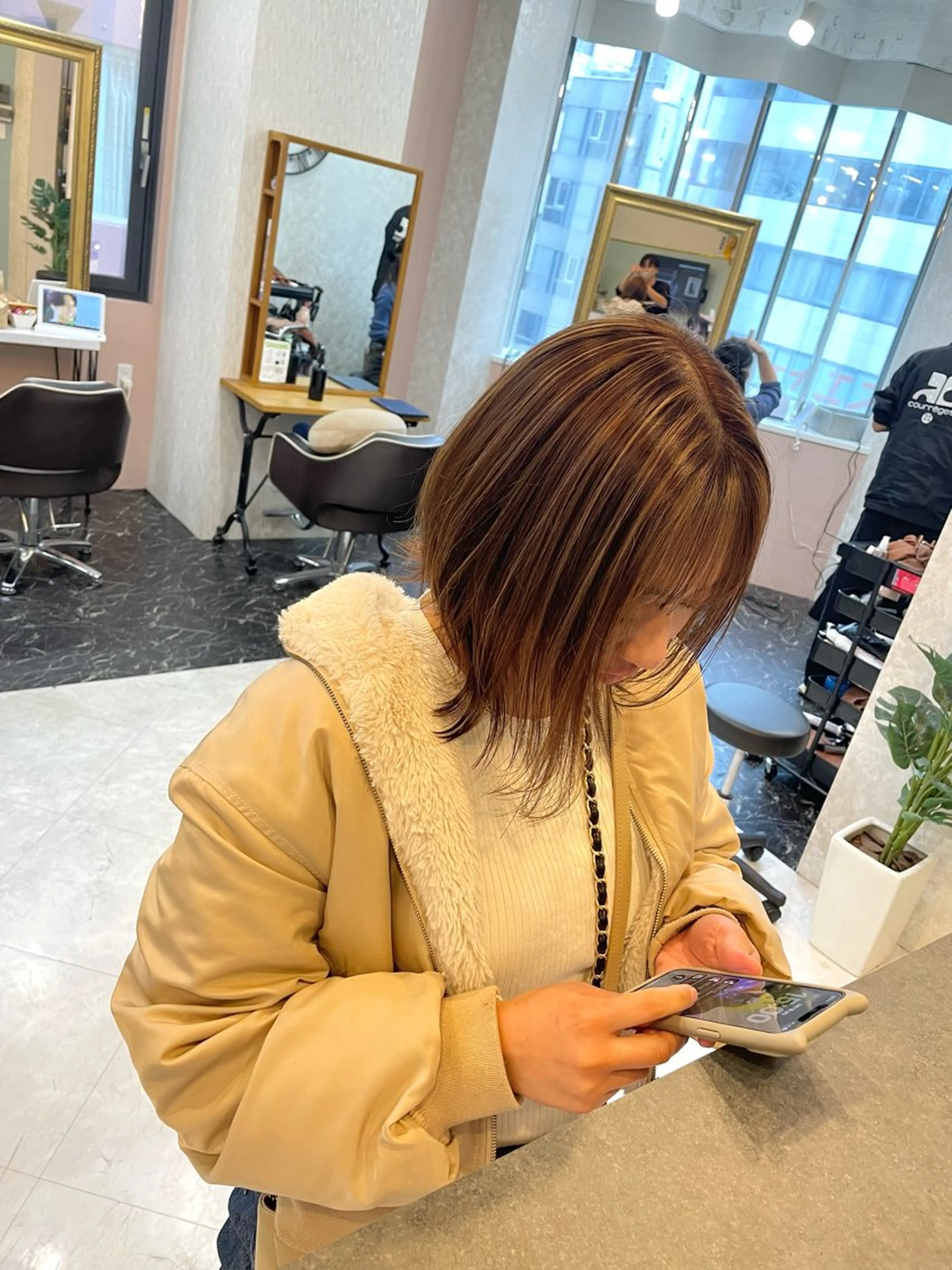 ミディアム 亀川蓮 Agu hairのヘアスタイル