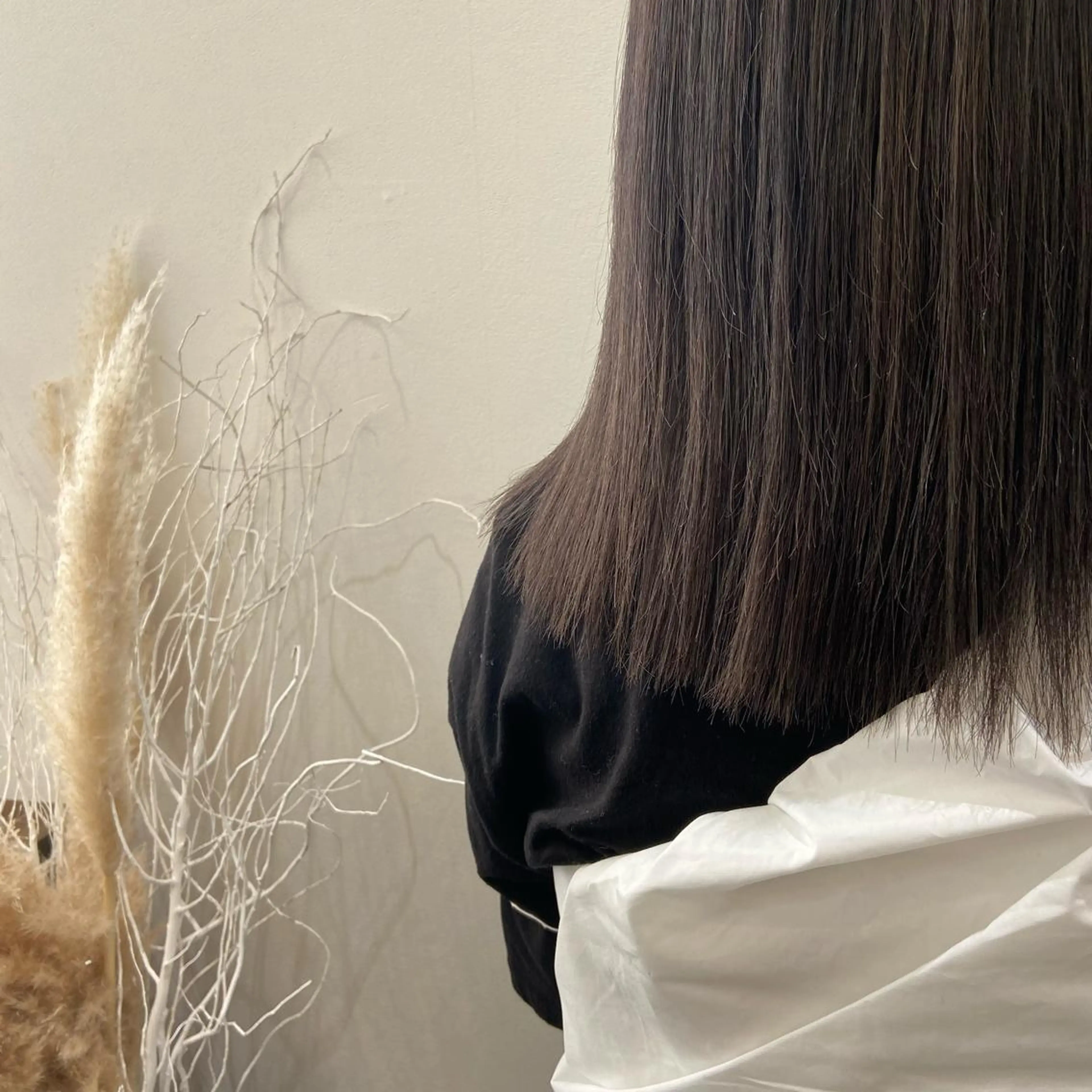 セミロング カラー アッシュ 松本 玲菜のヘアスタイル