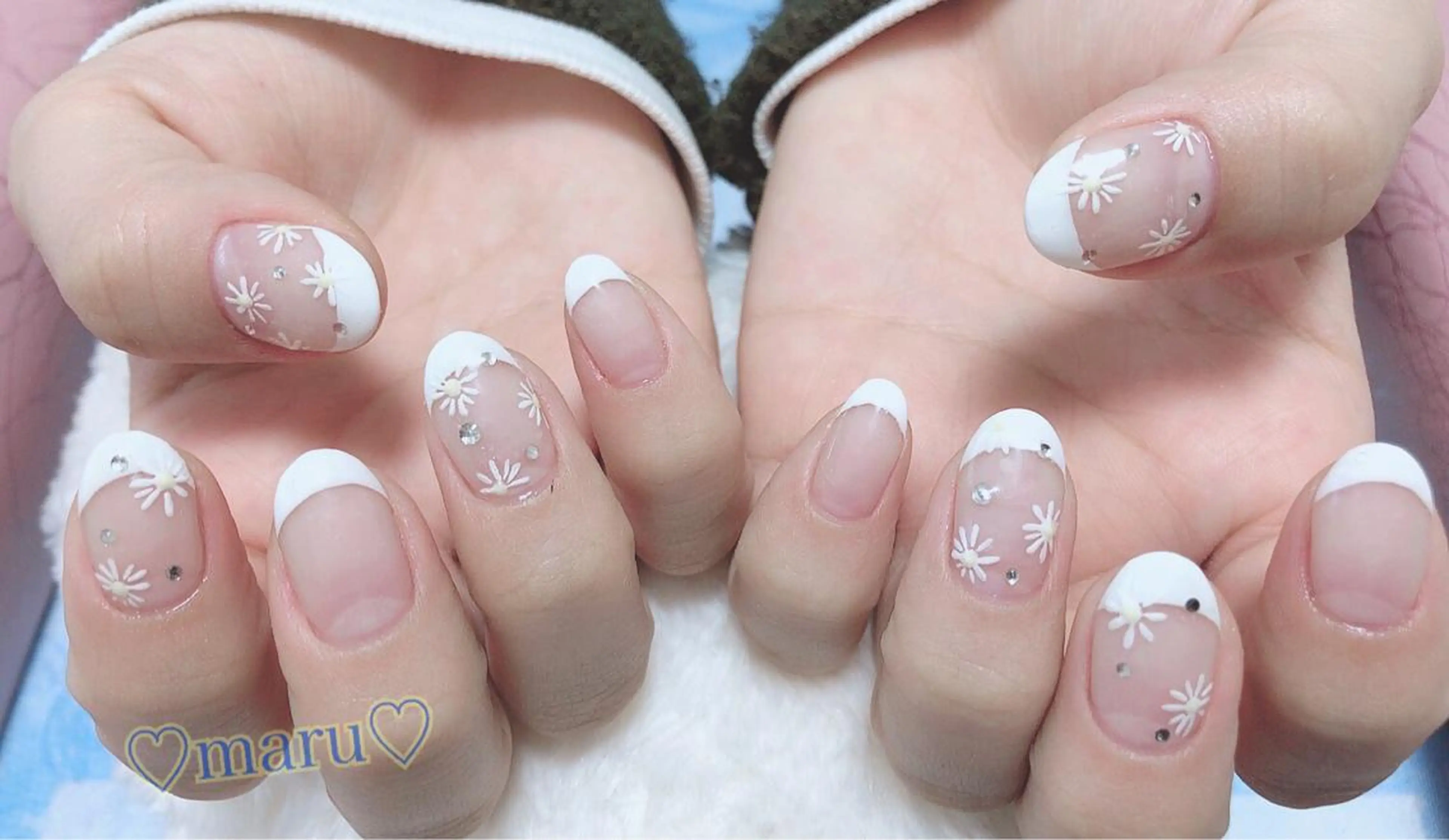 ネイル ハンドネイル フットネイル まるみ ♡のネイルデザイン