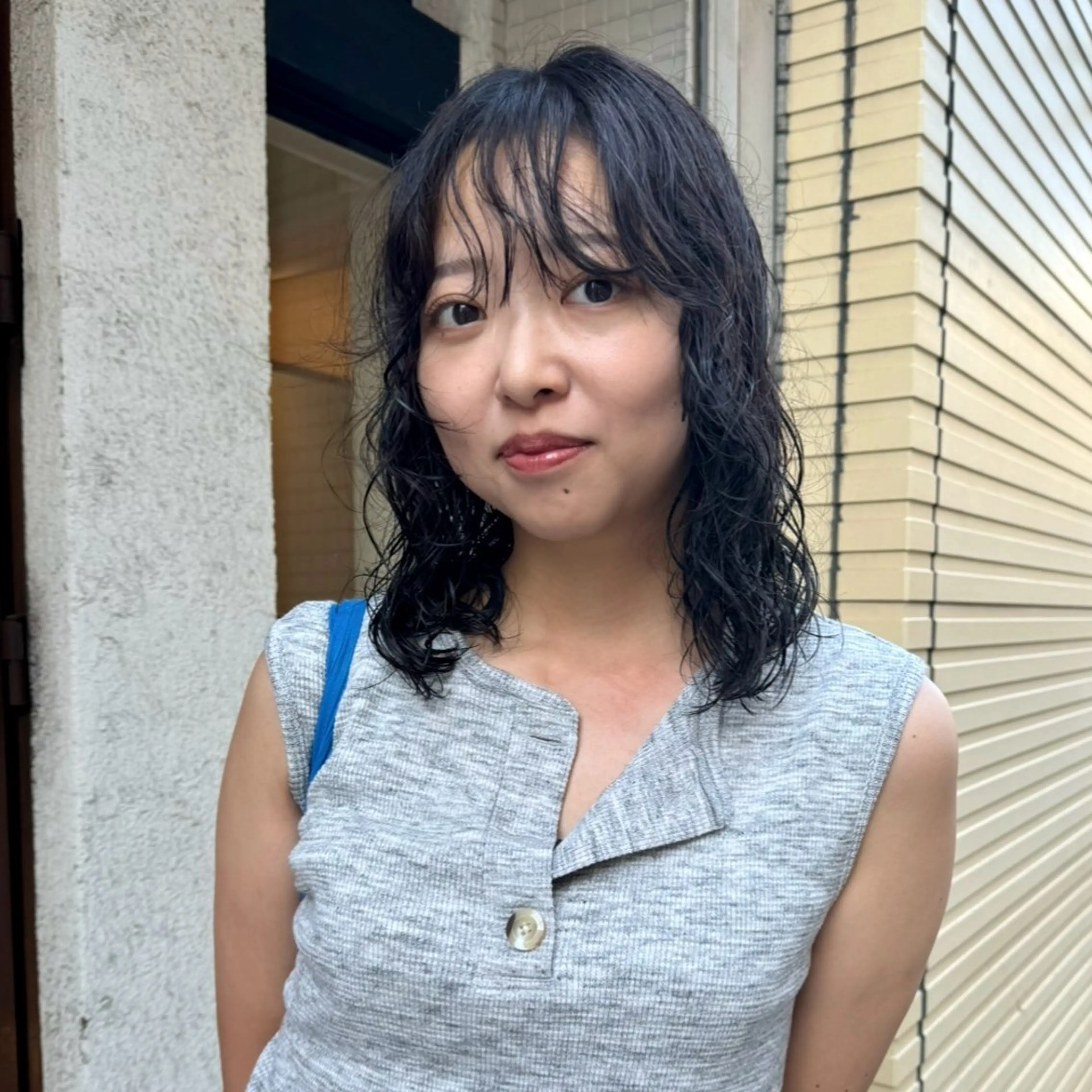 ミディアム パーマ カット ヘアカラー パーマ トリートメント Lilu しずくのヘアスタイル