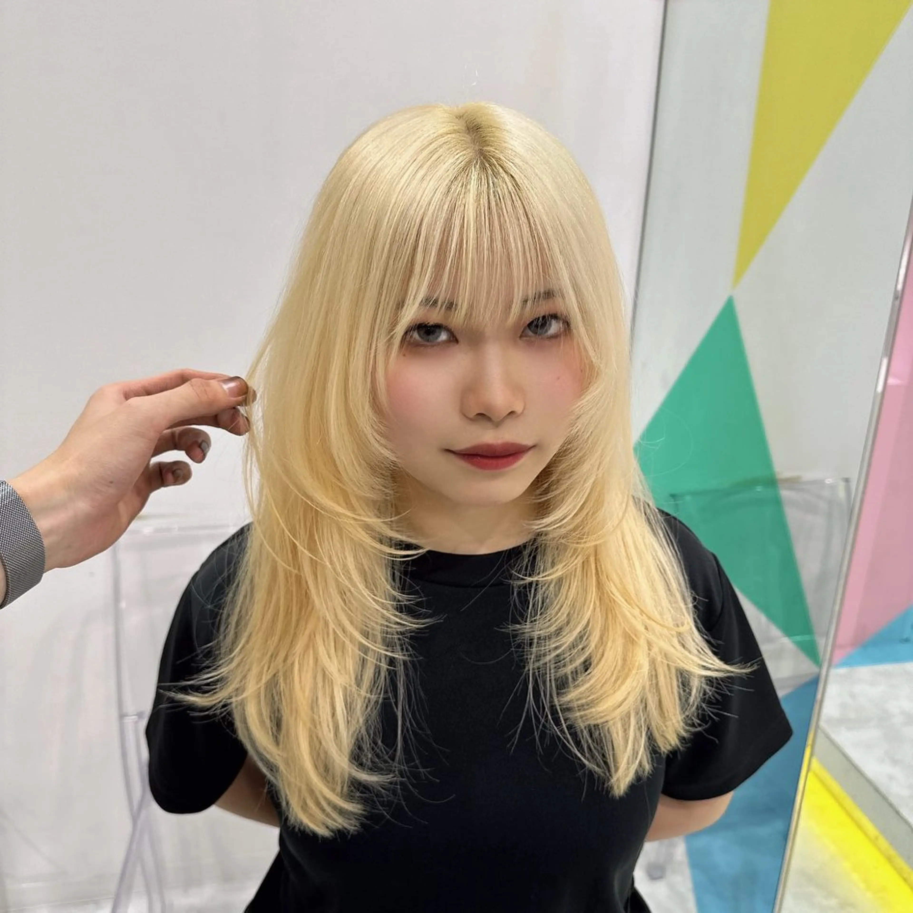 ロング カラー ヘアアレンジ 艶カラー/ハイトーン /レイヤーカットのヘアスタイル