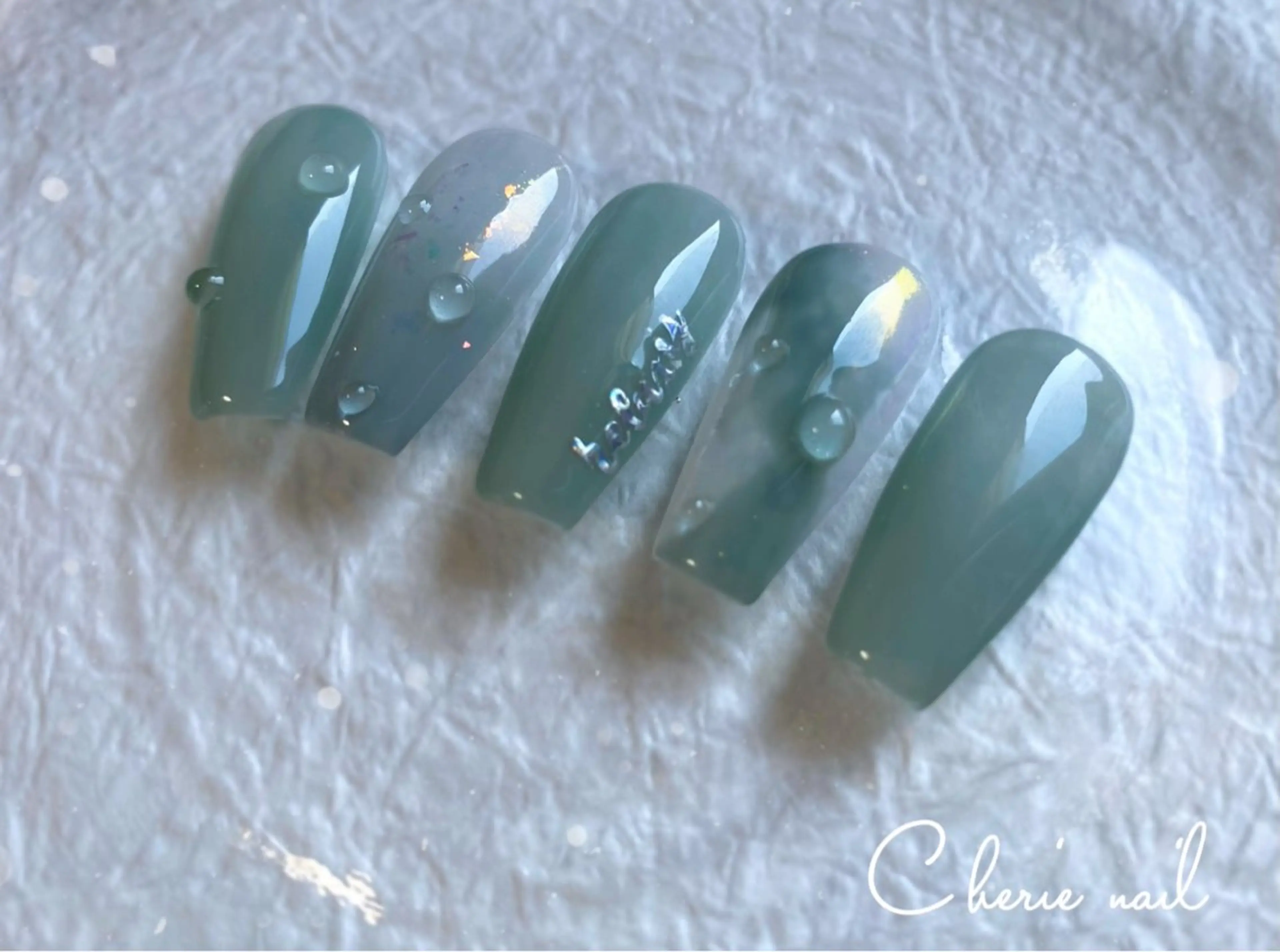 ネイル オーロラネイル ブルー ジェルネイル ニュアンスネイル ハンドネイル Cherienail yunaのネイルデザイン