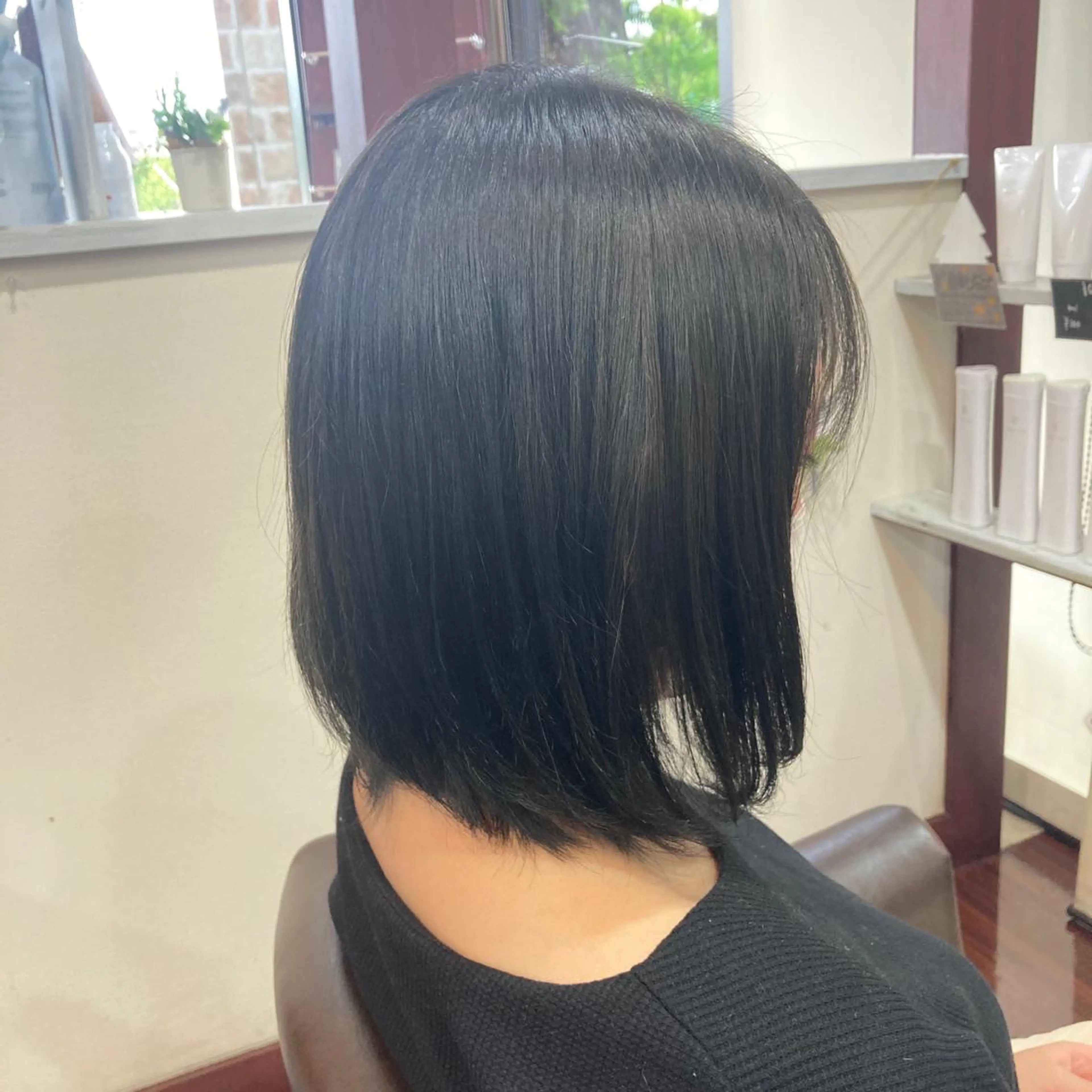 ショート カラー Well‘s黒木🌿 レイヤー💎寒色のヘアスタイル