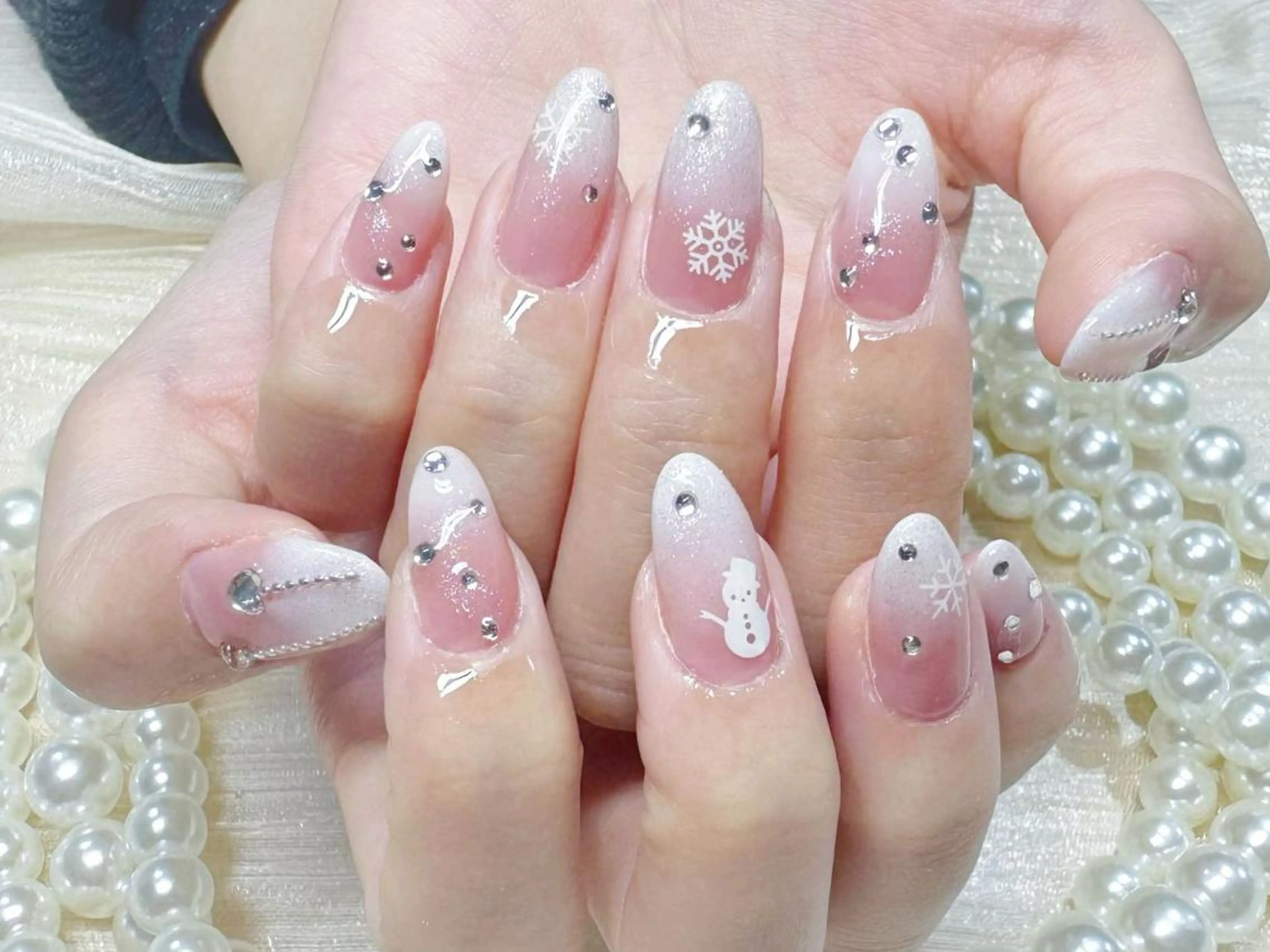 ネイル オーロラネイル 長さ出し フレンチネイル ガーリー キラキラネイル Lucky nail salonのネイルデザイン