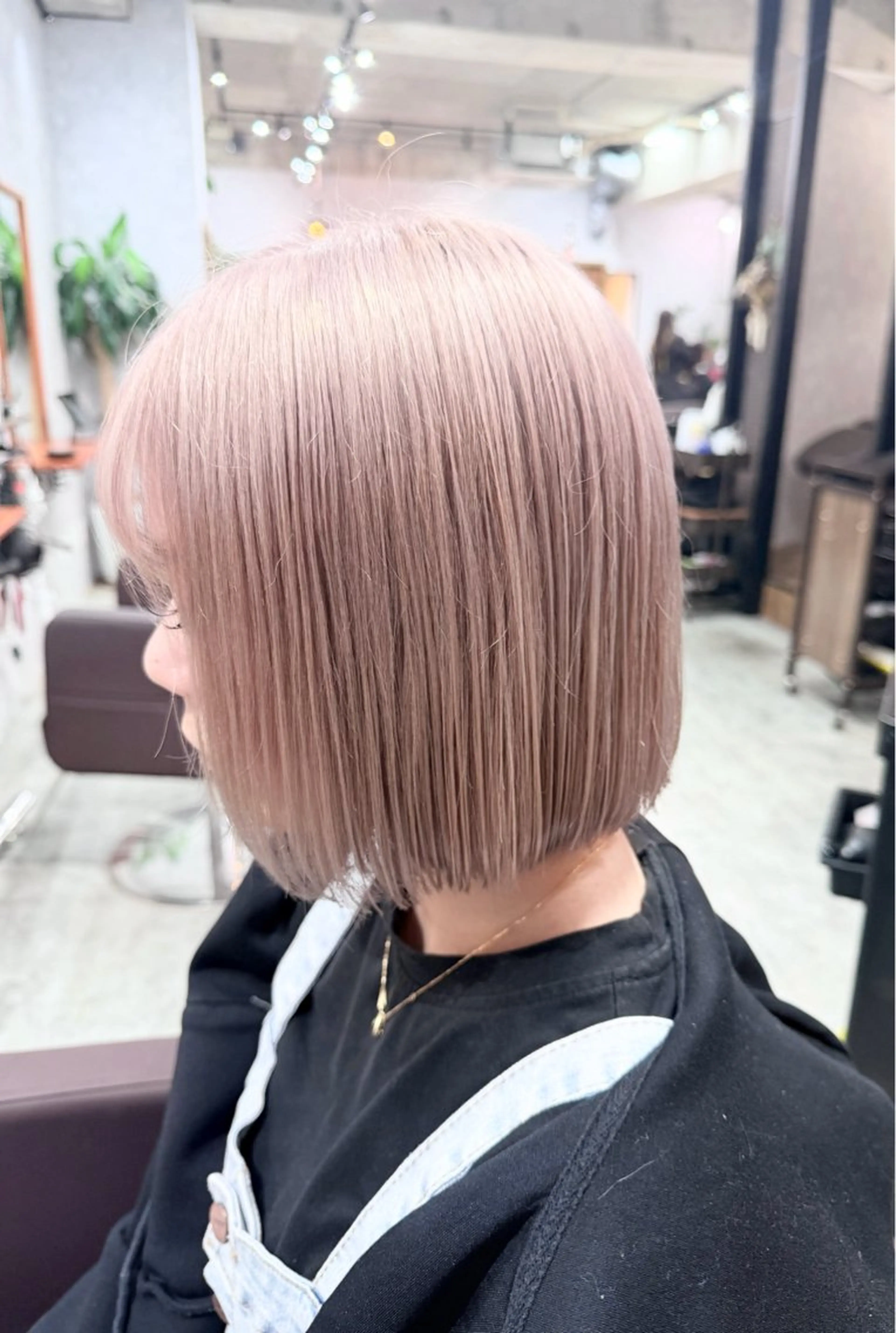 セミロング カラー ベージュカラー ミルクティーベージュ C'LD Hair トモヤのヘアスタイル