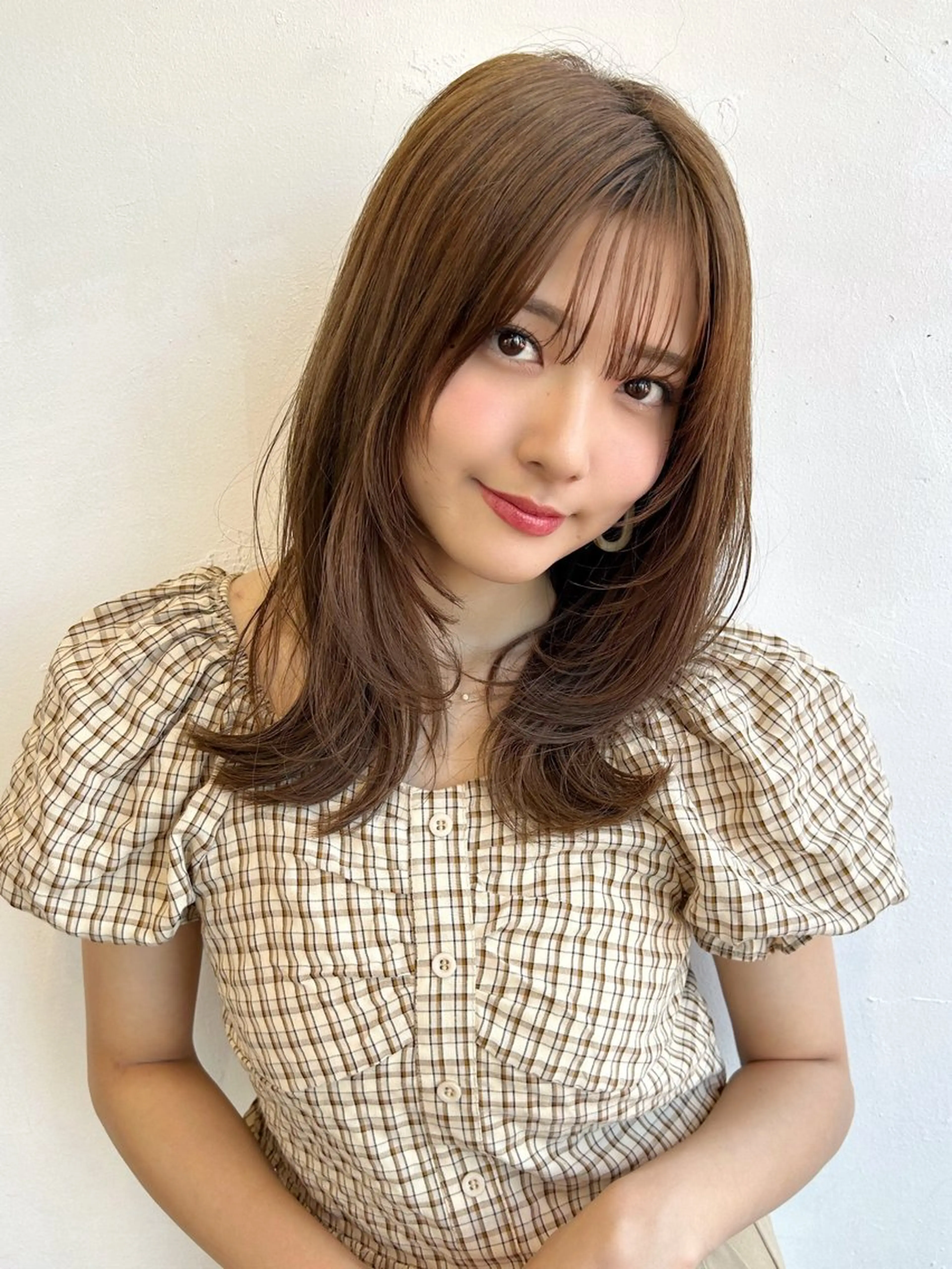 セミロング レイヤーカット 藤間 帆乃夏（とうまほのかのヘアスタイル