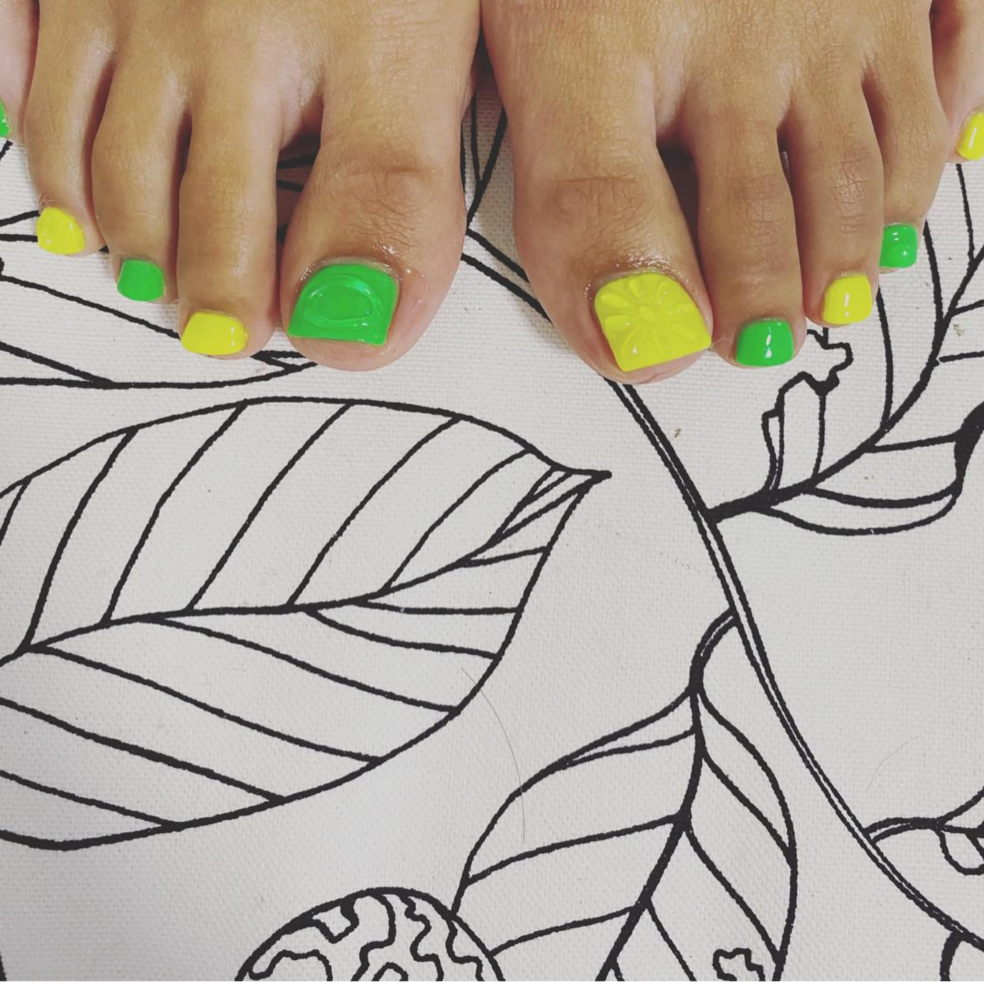 ネイル 吉岡 裕子のネイルデザイン