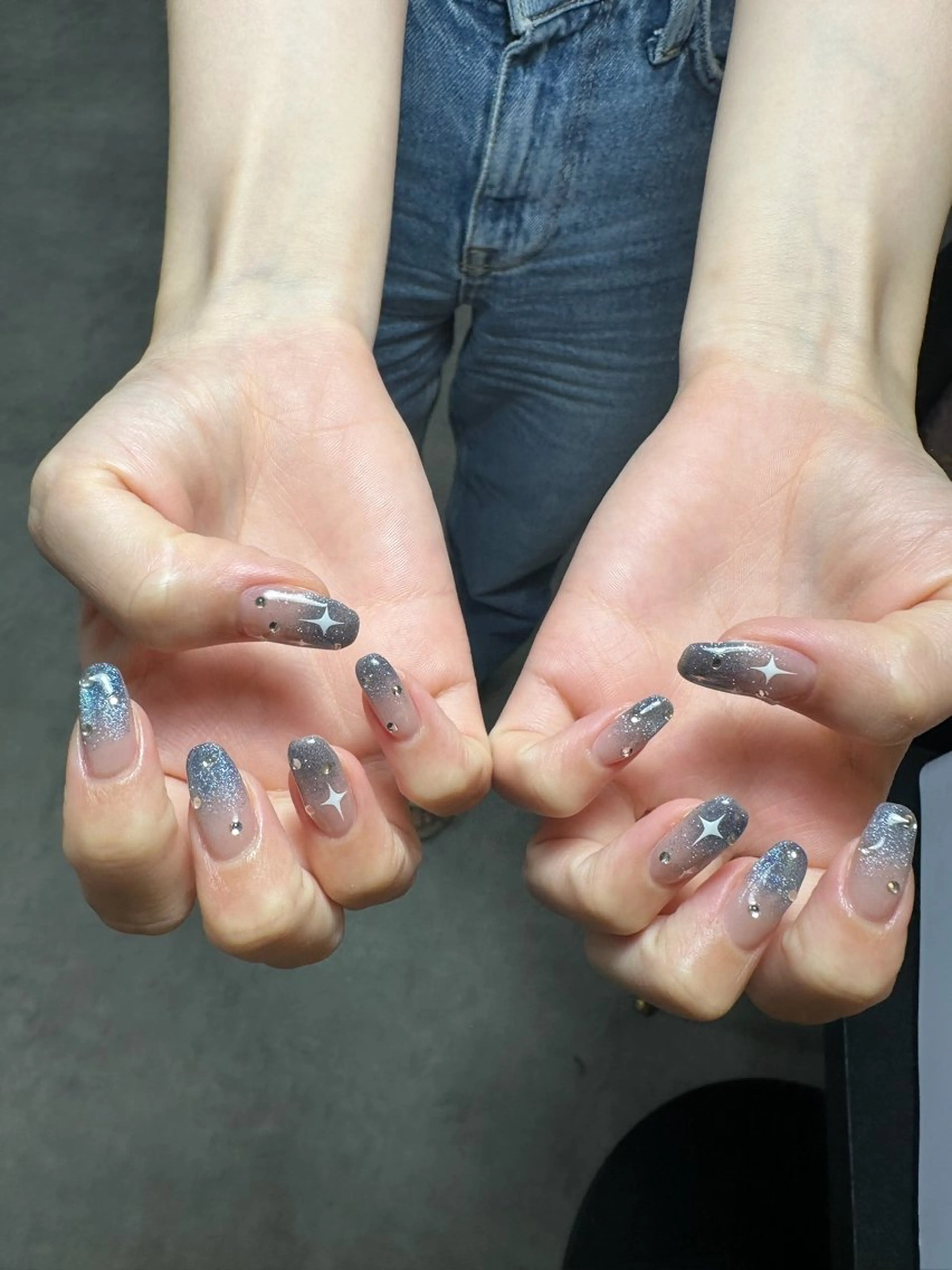 ネイル ATELIERHARLOW所属・nailist MOEのネイルデザイン