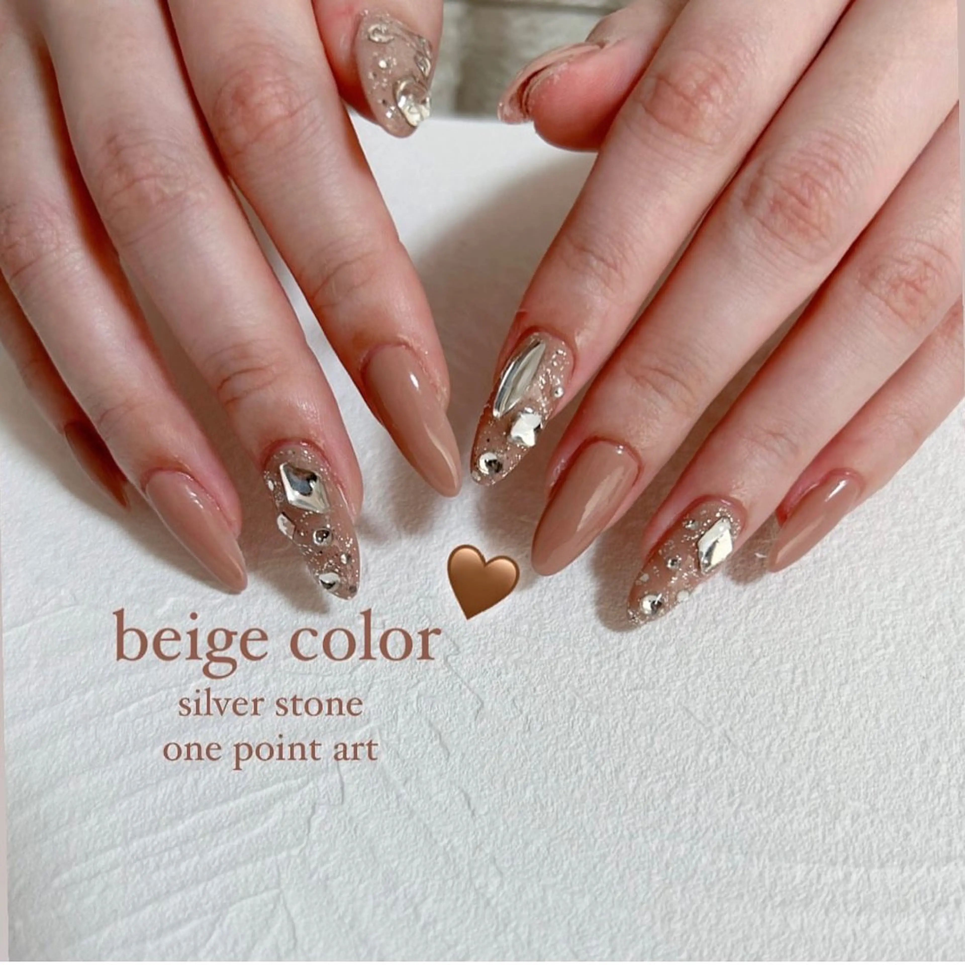 4本アート(オフ込み)の写真