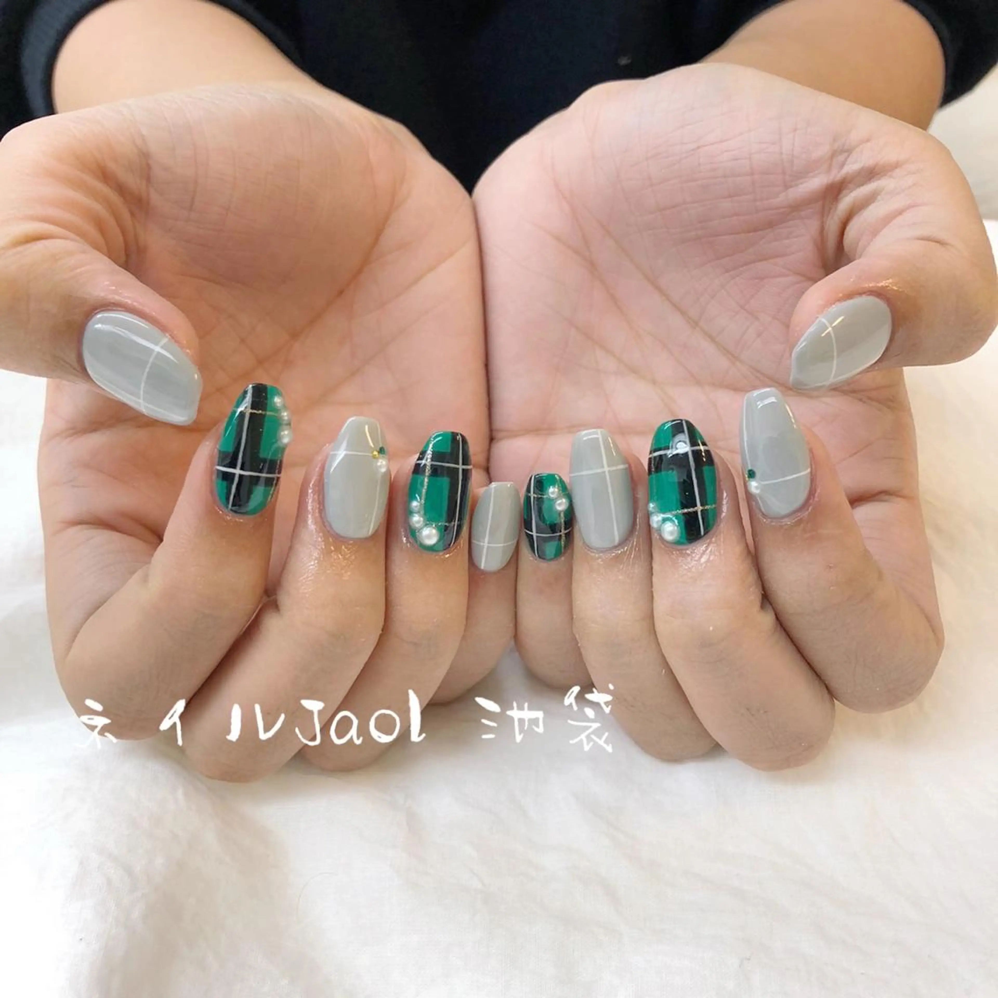 ミディアム nail jaol池袋店所属・ネイルJaol 池袋のネイルデザイン