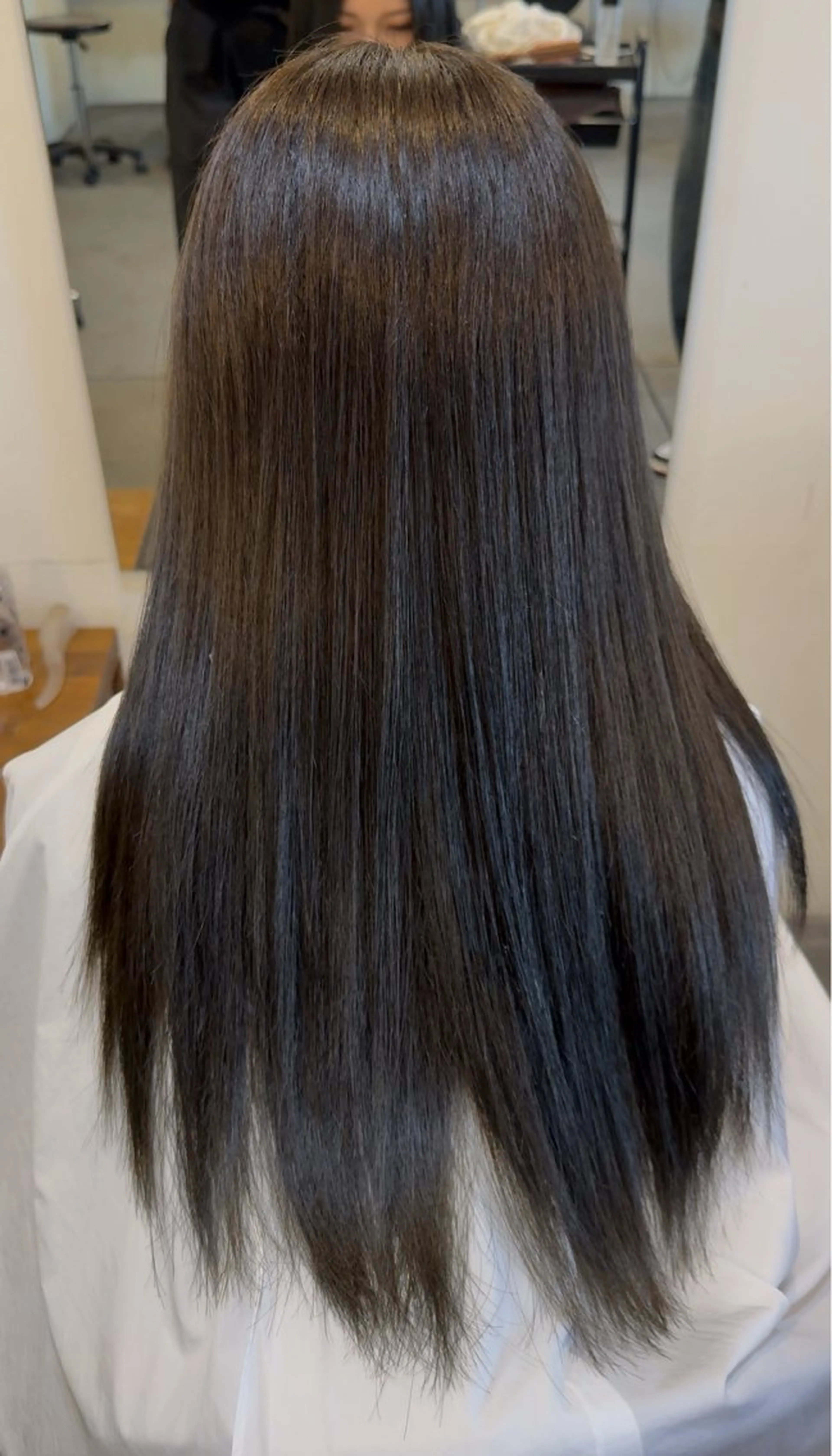 ロング カット ヘアカラー トリートメント ブリーチカラー/ ワンカラー/有馬琉翔のヘアスタイル