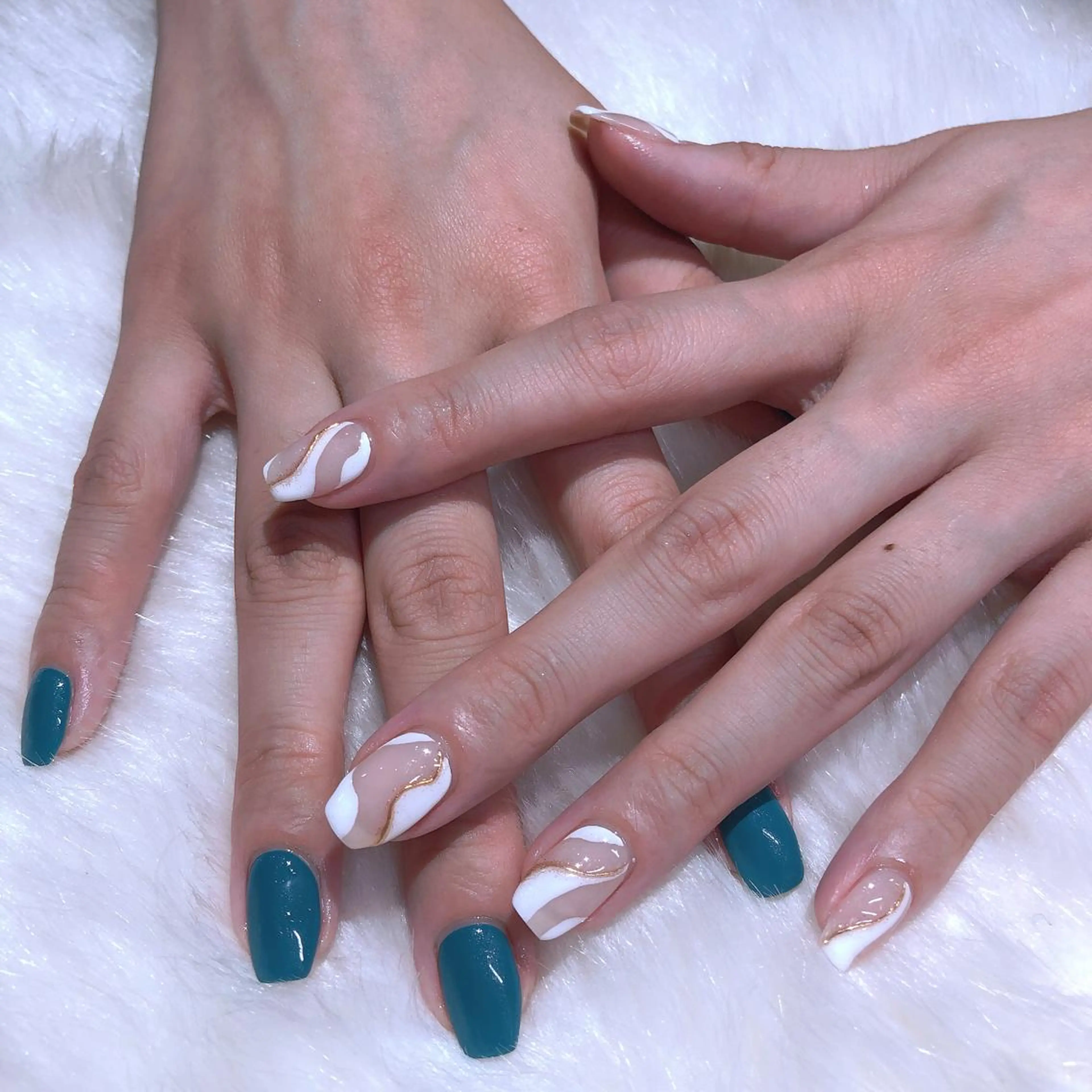 ネイル ハンドネイル フットネイル ハンドケア Nes.Nail所属・Miyagi Asamiのネイルデザイン