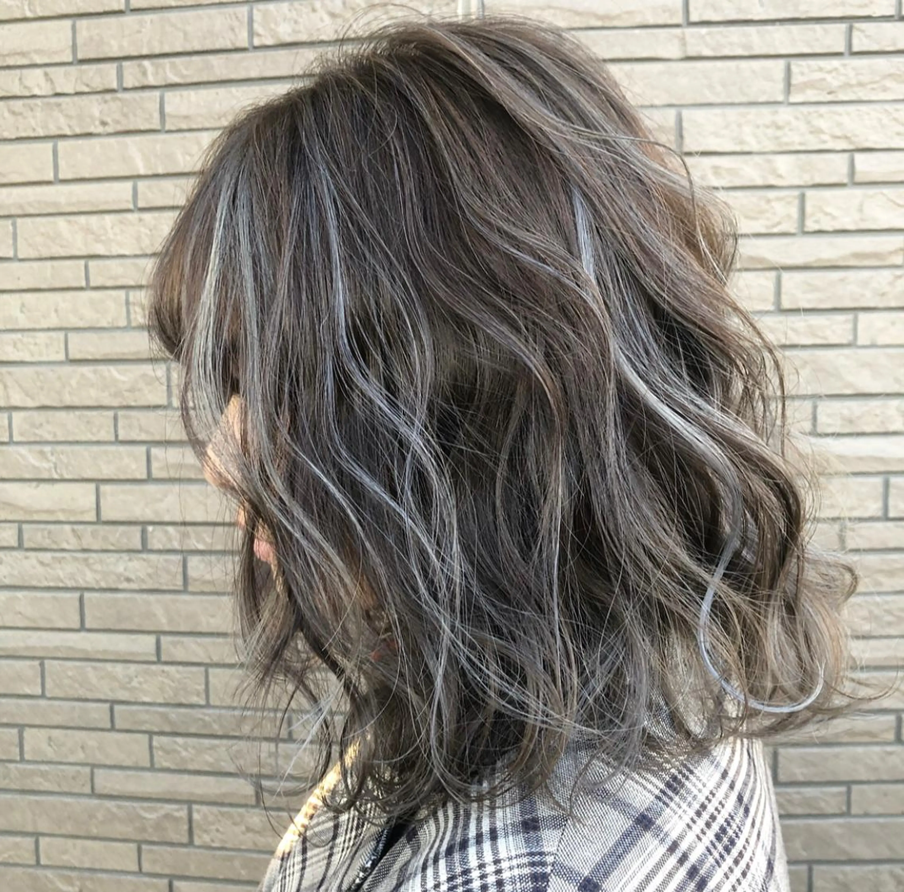 ショート カラー ヘアアレンジ バレイヤージュ デザインカラー グラデーションカラー ハイライトカラー ハイトーンカラー アンドウ ユウ/ レイヤーカット/韓国のヘアスタイル