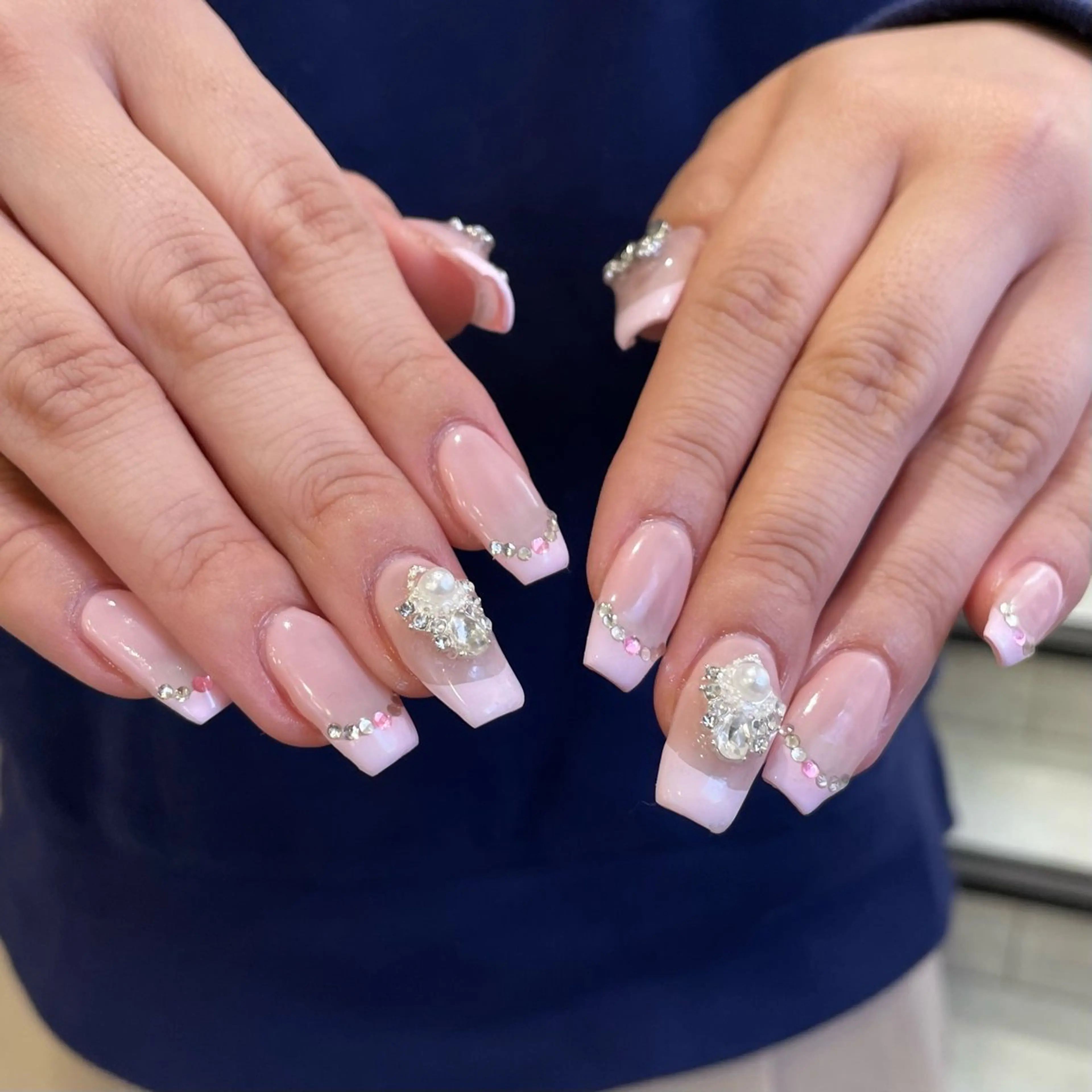 ネイル クルミ/ 💕ワンホンネイルのネイルデザイン