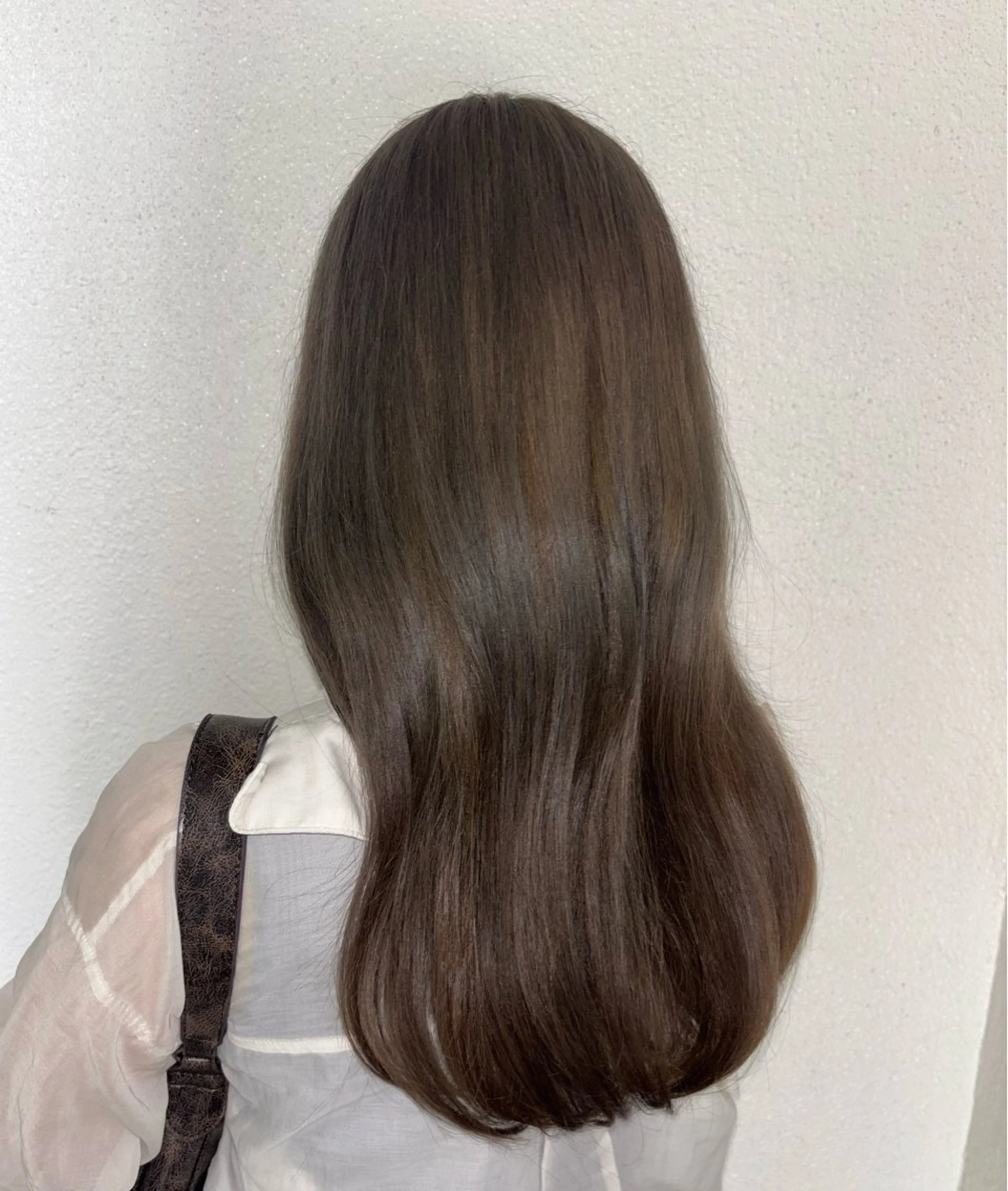 ロング カラー ベージュカラー ブリーチ 透明感カラー オリーブベージュ カット ヘアカラー kotone 🌙☁️のヘアスタイル