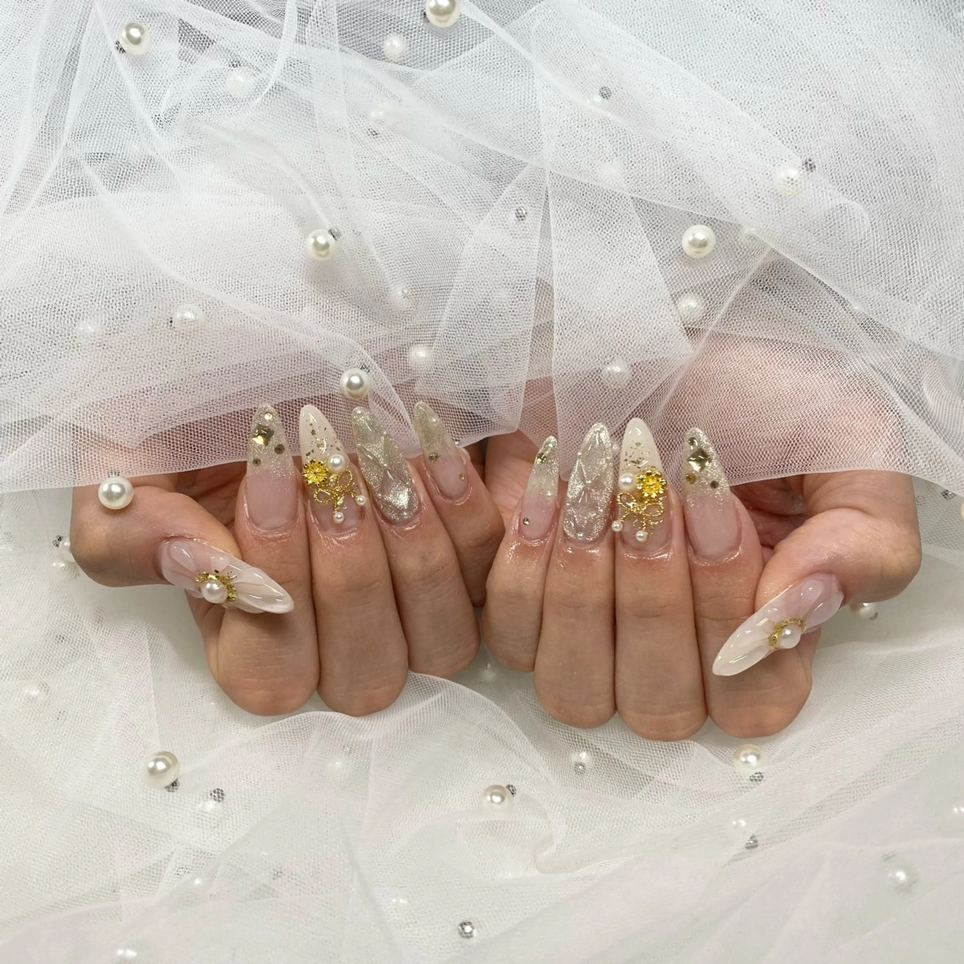 ネイル 成人式 ハンドネイル ୨୧ mio୨୧のネイルデザイン