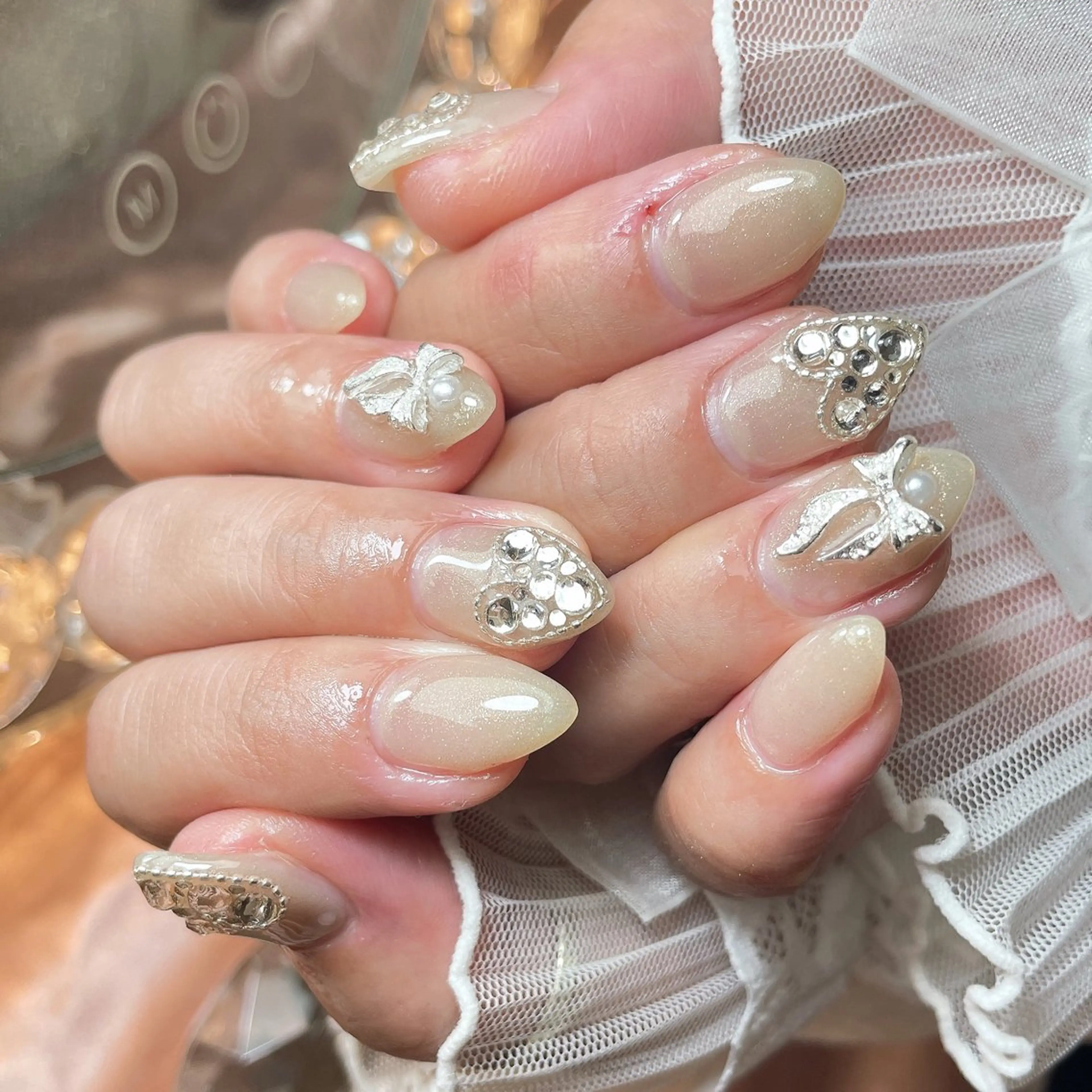 ネイル 23時まで❤︎韓国、 ワンホンネイルのネイルデザイン